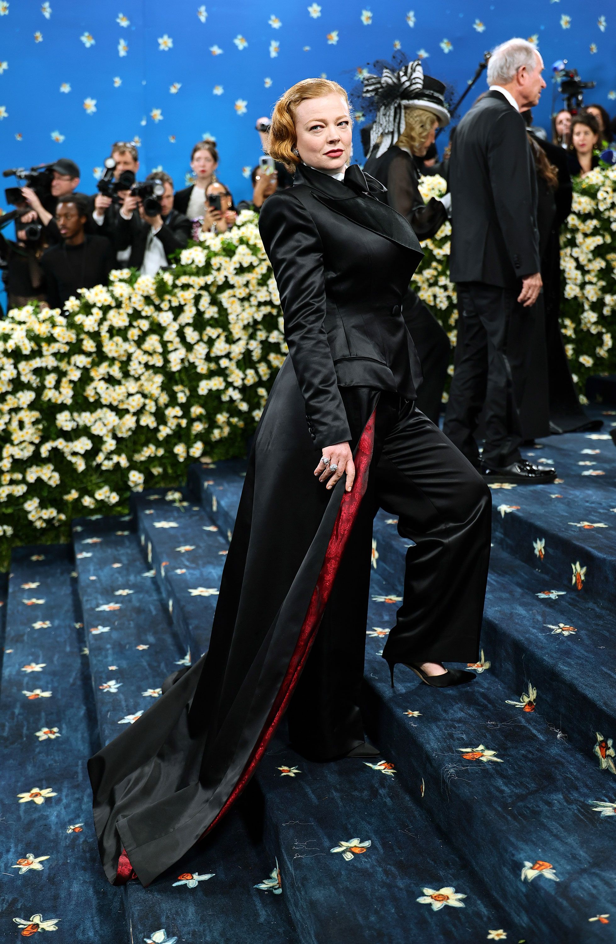 Met Gala 2025: Улаан хивсний шилдэг төрхүүд (фото 95)