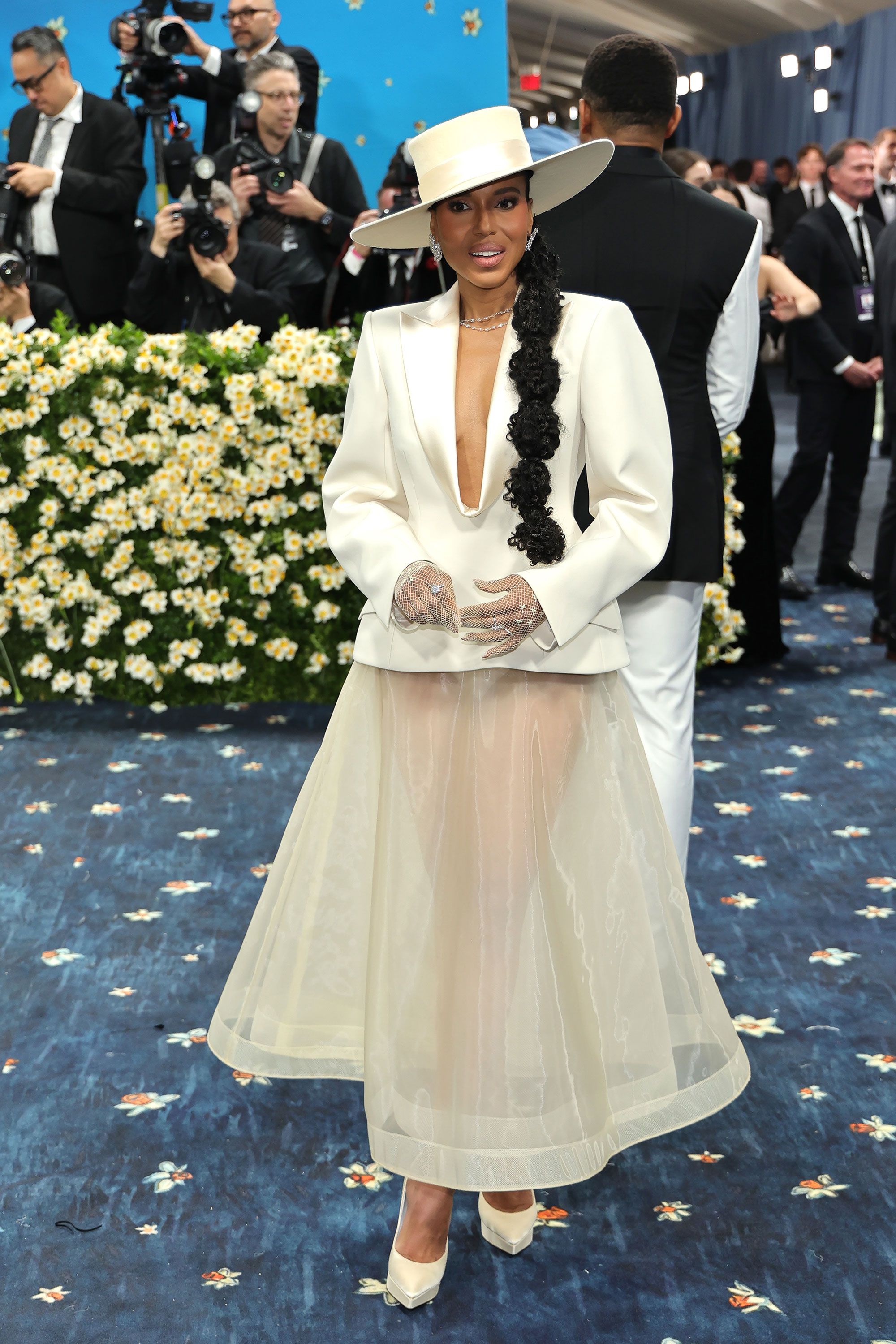 Met Gala 2025: Улаан хивсний шилдэг төрхүүд (фото 104)