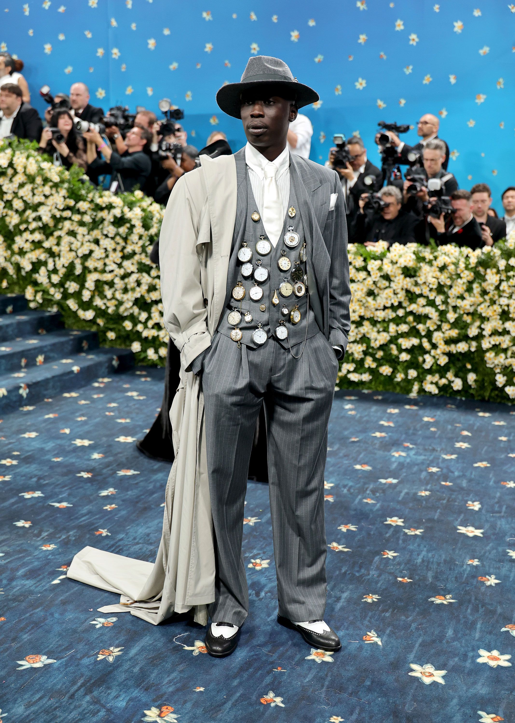 Met Gala 2025: Улаан хивсний шилдэг төрхүүд (фото 106)