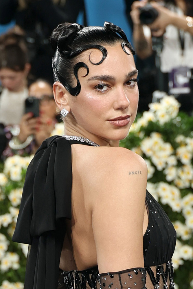 Met Gala 2025 дээрх онцлох гоо сайхны трендүүд (фото 1)