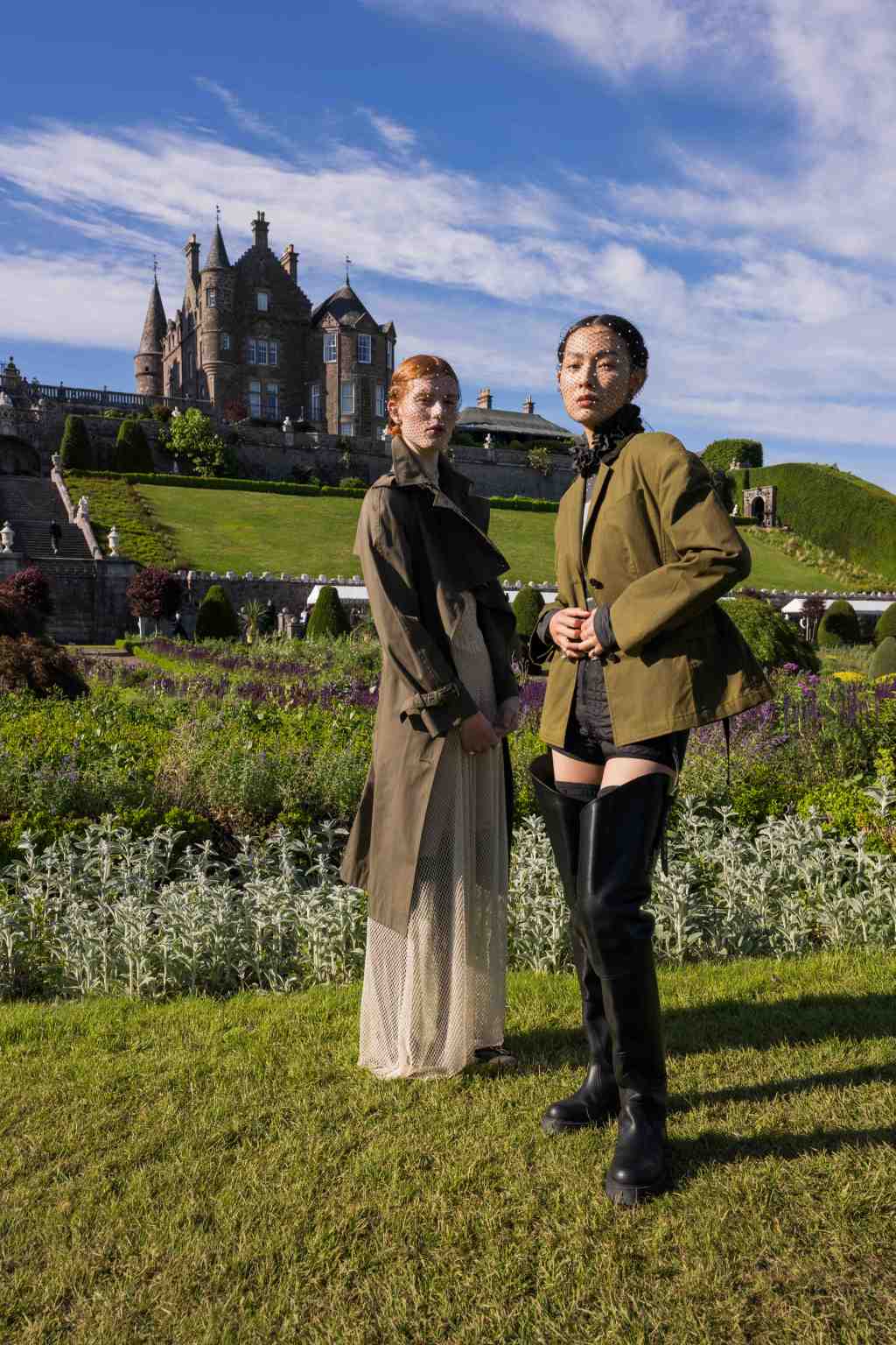 Dior, дизайнер Кьюрид "Баярлалаа" гэж хэллээ (фото 6)