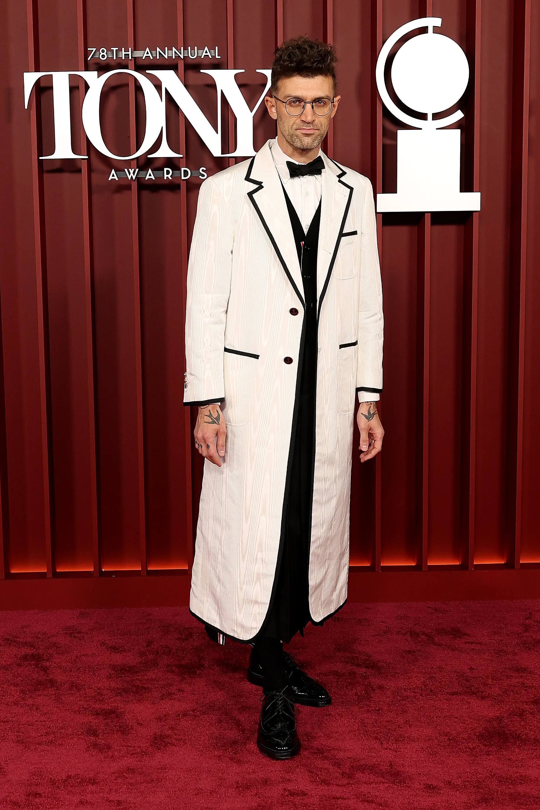 Tony Awards 2025: Улаан хивсний ёслол дээрх шилдэг төрхүүд (фото 15)
