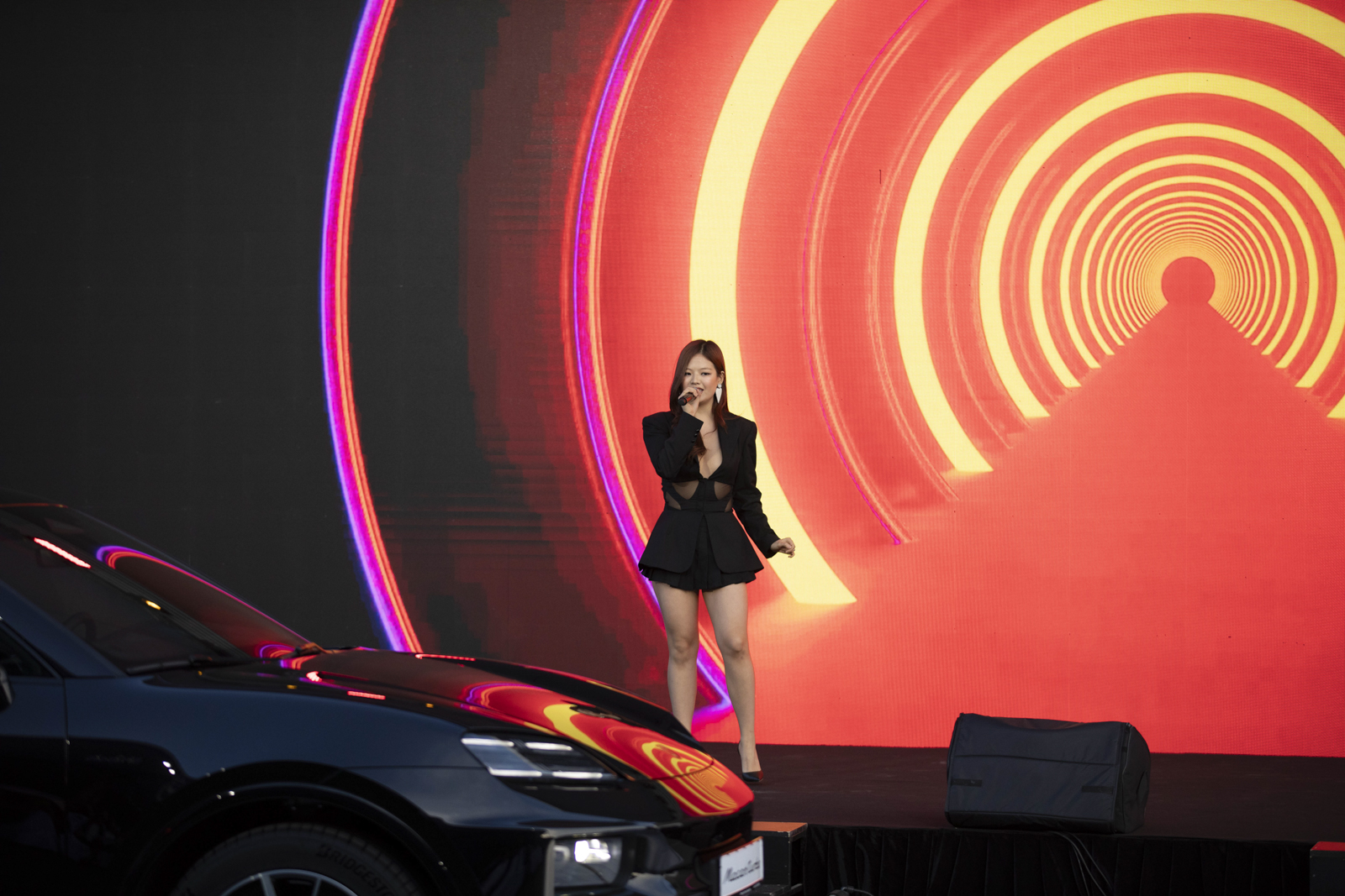 Porsche Улаанбаатар төв байгуулагдсаны 10 жилийн ой болж өнгөрлөө (фото 17)