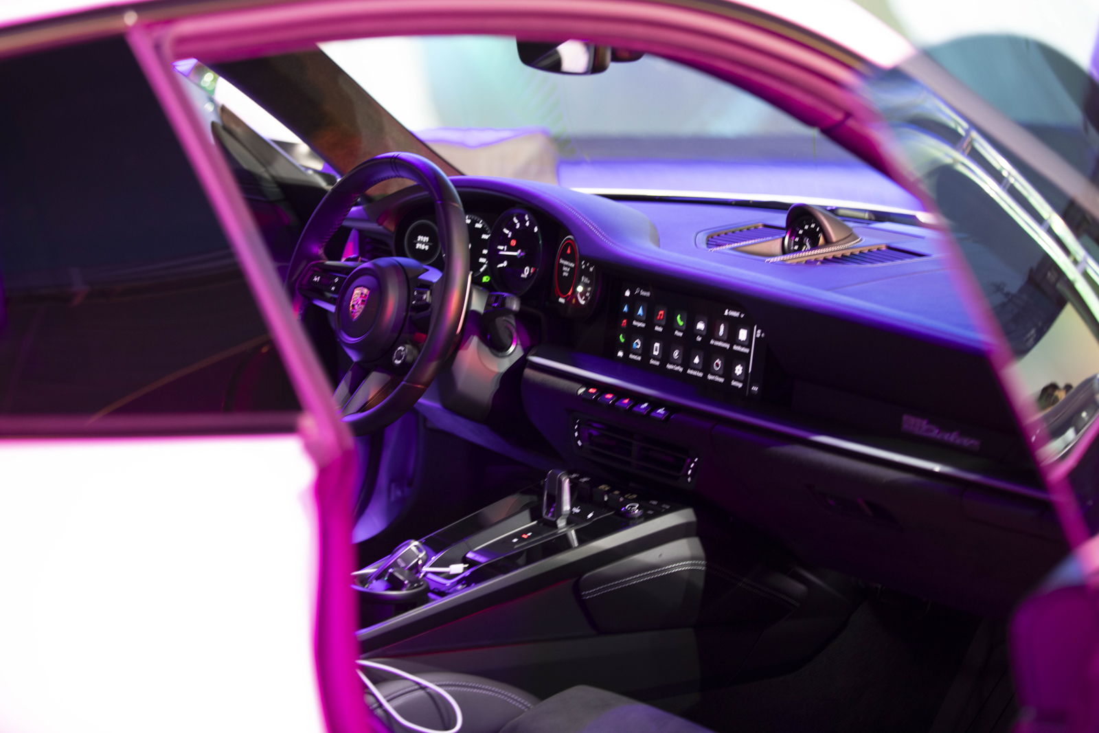 Porsche Улаанбаатар төв байгуулагдсаны 10 жилийн ой болж өнгөрлөө (фото 29)