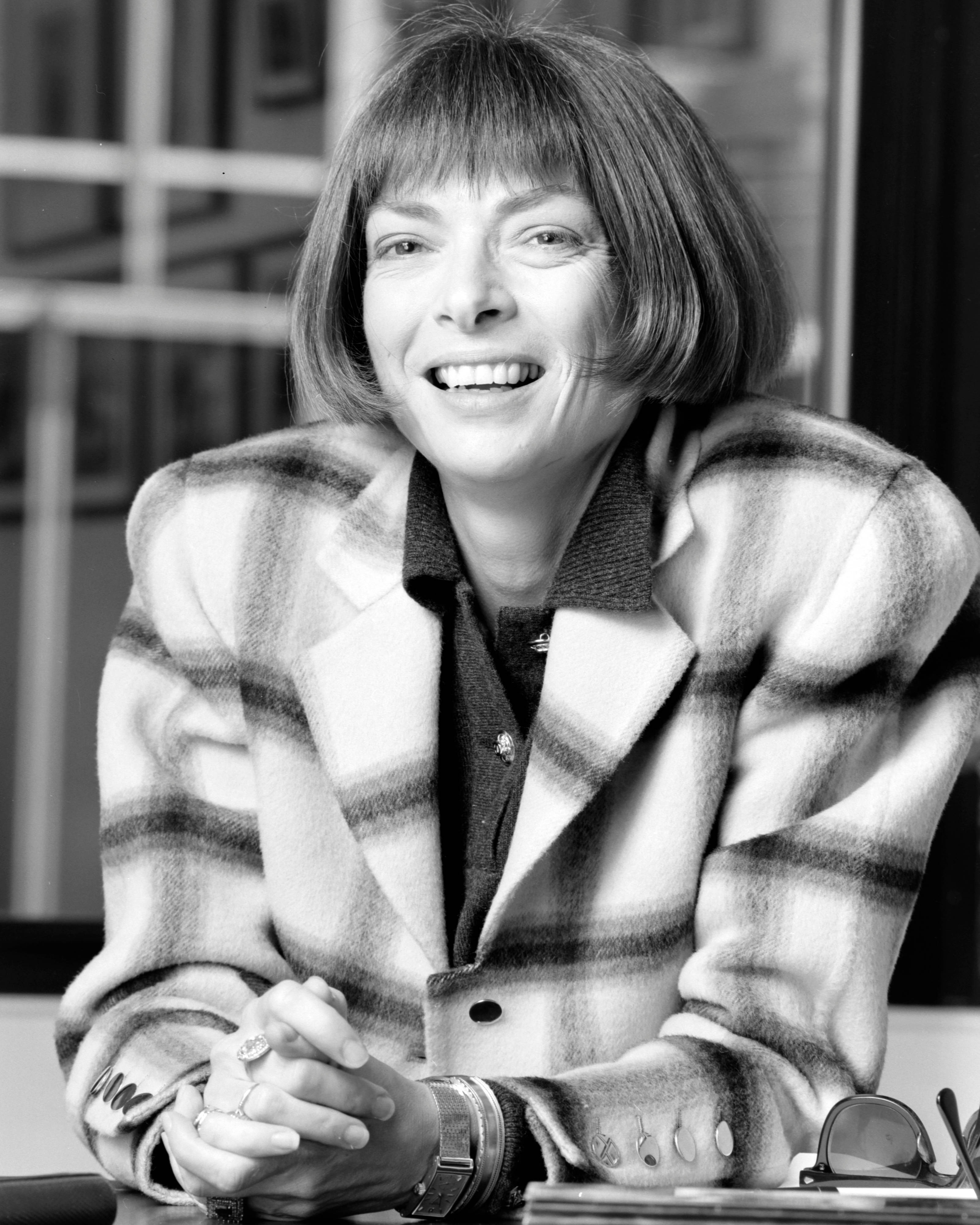 Анна Винтур Америкийн Vogue сэтгүүлийн ерөнхий редакторын албан тушаалаа орхилоо (фото 3)
