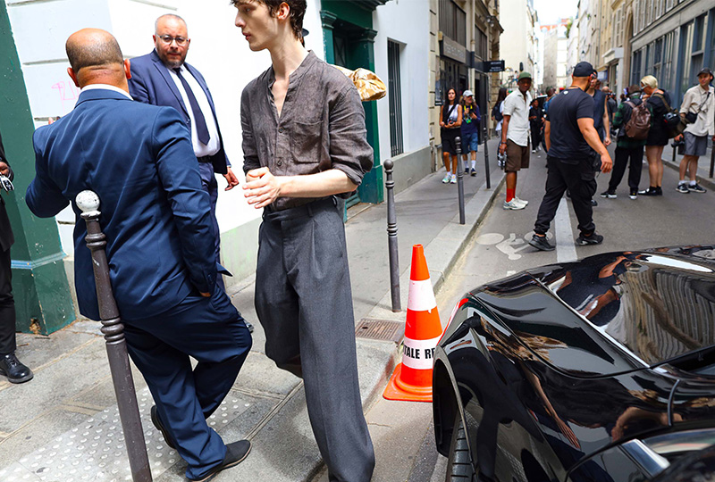 Парисын эрэгтэй загварын долоо хоног дээрх шилдэг street style төрхүүд (фото 97)