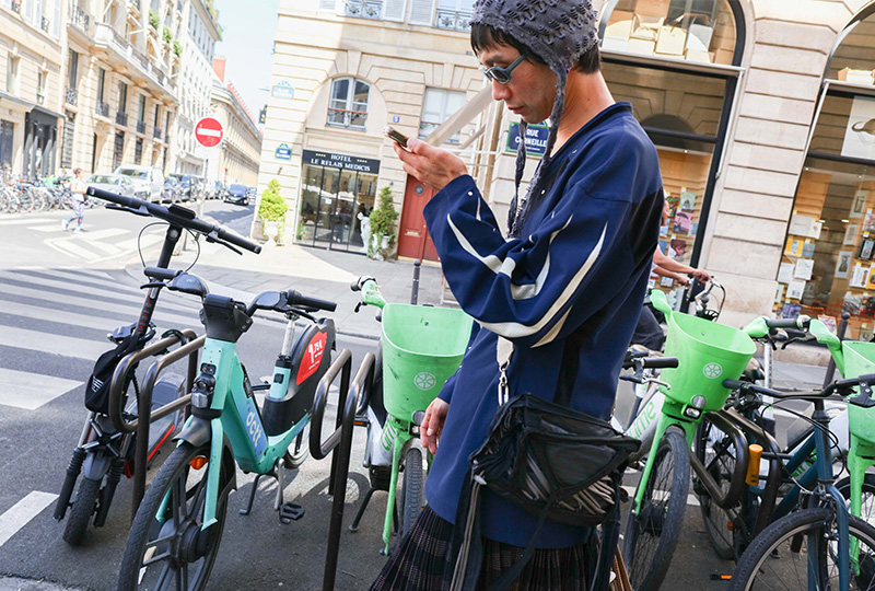 Парисын эрэгтэй загварын долоо хоног дээрх шилдэг street style төрхүүд (фото 84)