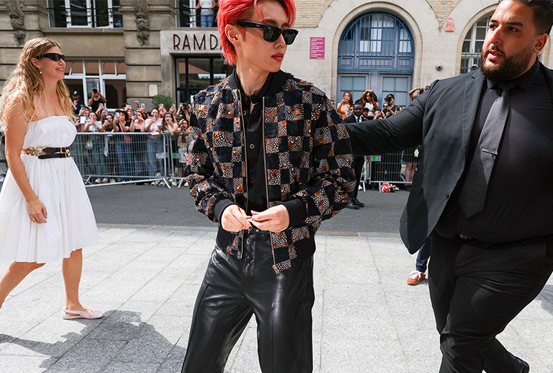 Парисын эрэгтэй загварын долоо хоног дээрх шилдэг street style төрхүүд (фото 38)
