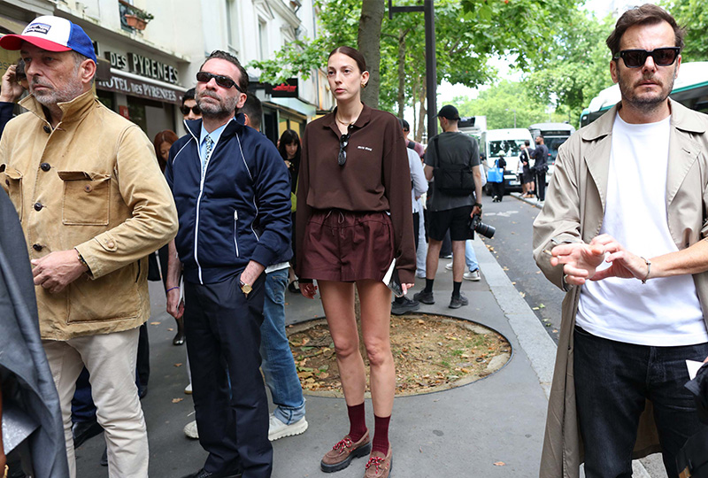 Парисын эрэгтэй загварын долоо хоног дээрх шилдэг street style төрхүүд (фото 24)
