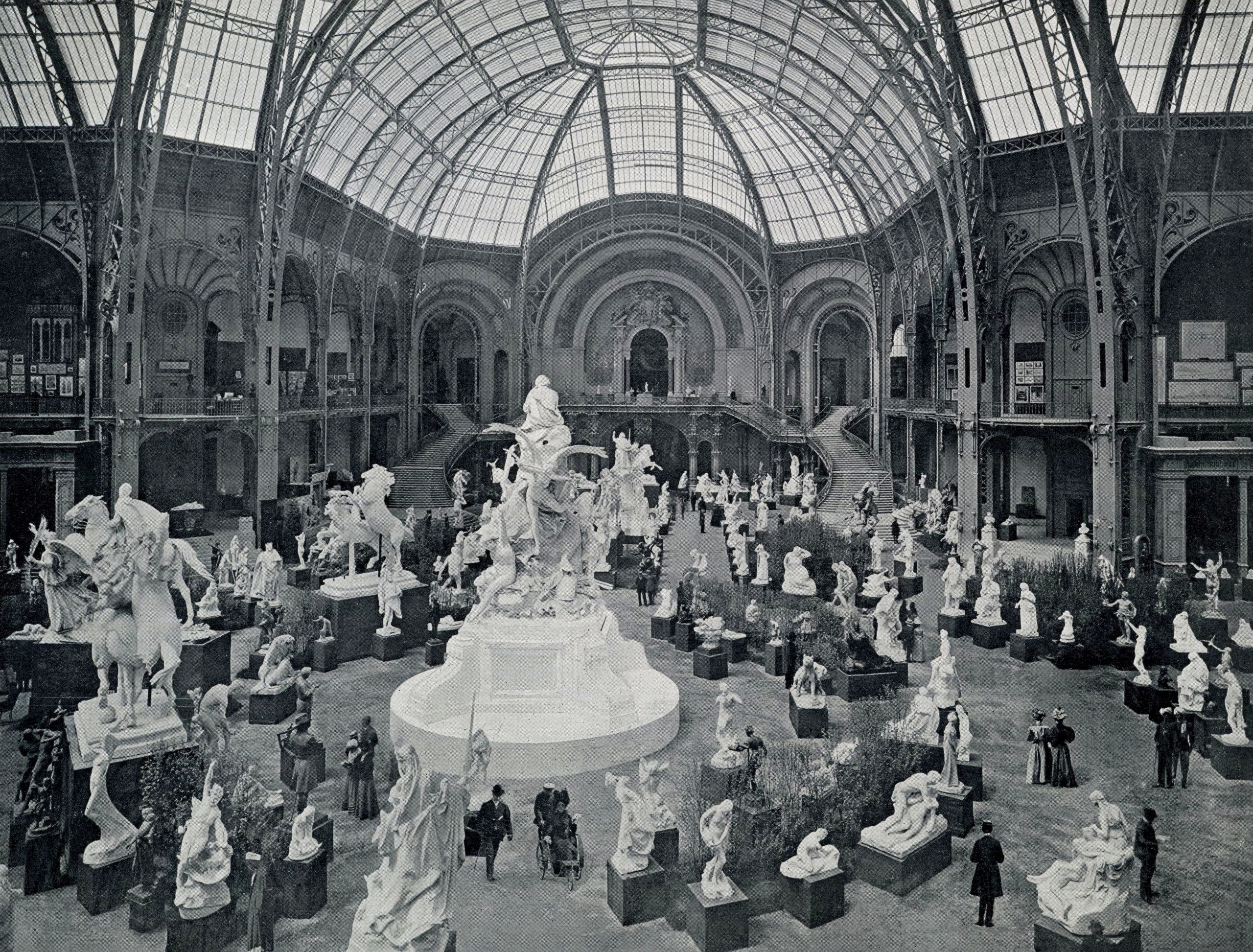 Grand Palais ордонд зохион байгуулагддаг Chanel брэндийн нүсэр шоунууд (фото 2)