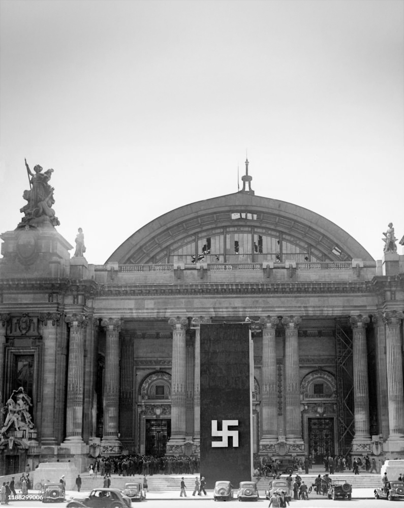 Grand Palais ордонд зохион байгуулагддаг Chanel брэндийн нүсэр шоунууд (фото 4)