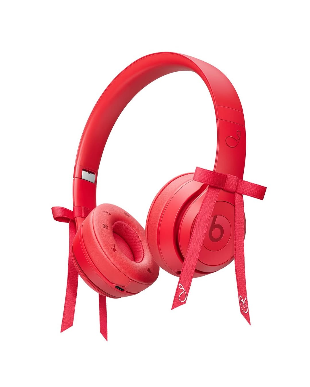 Beats x Женни: Beats Solo 4 чихэвчний тусгай хувилбар танилцуулагдана (фото 2)