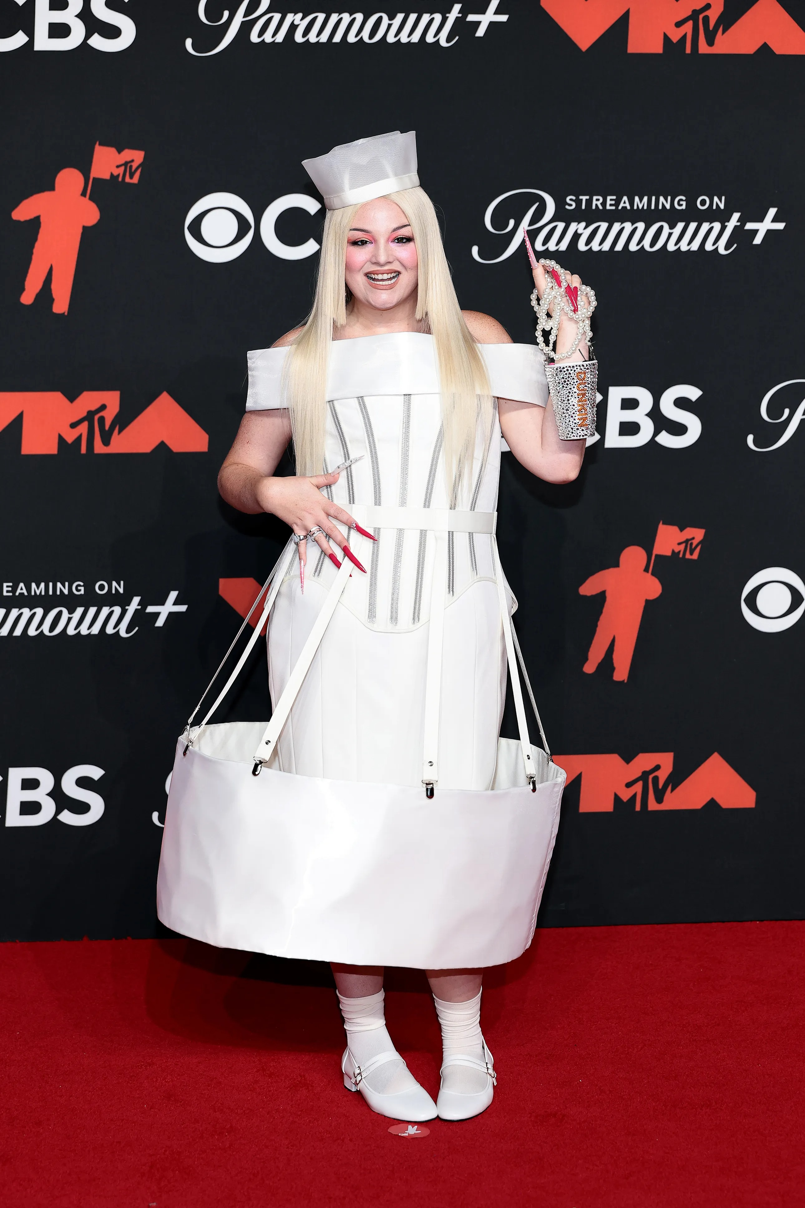 MTV VMA 2025: Улаан хивсний ёслол дээрх шилдэг төрхүүд (фото 11)