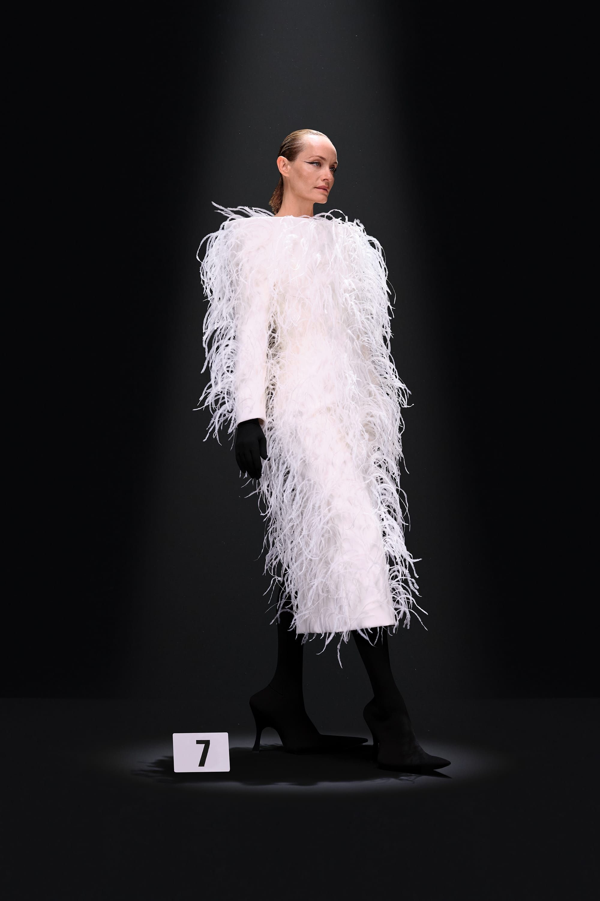 Алтан үеийн Balenciaga буцаж ирэх үү? Тус брэндийн өнгөрсөн болон ирээдүй (фото 12)