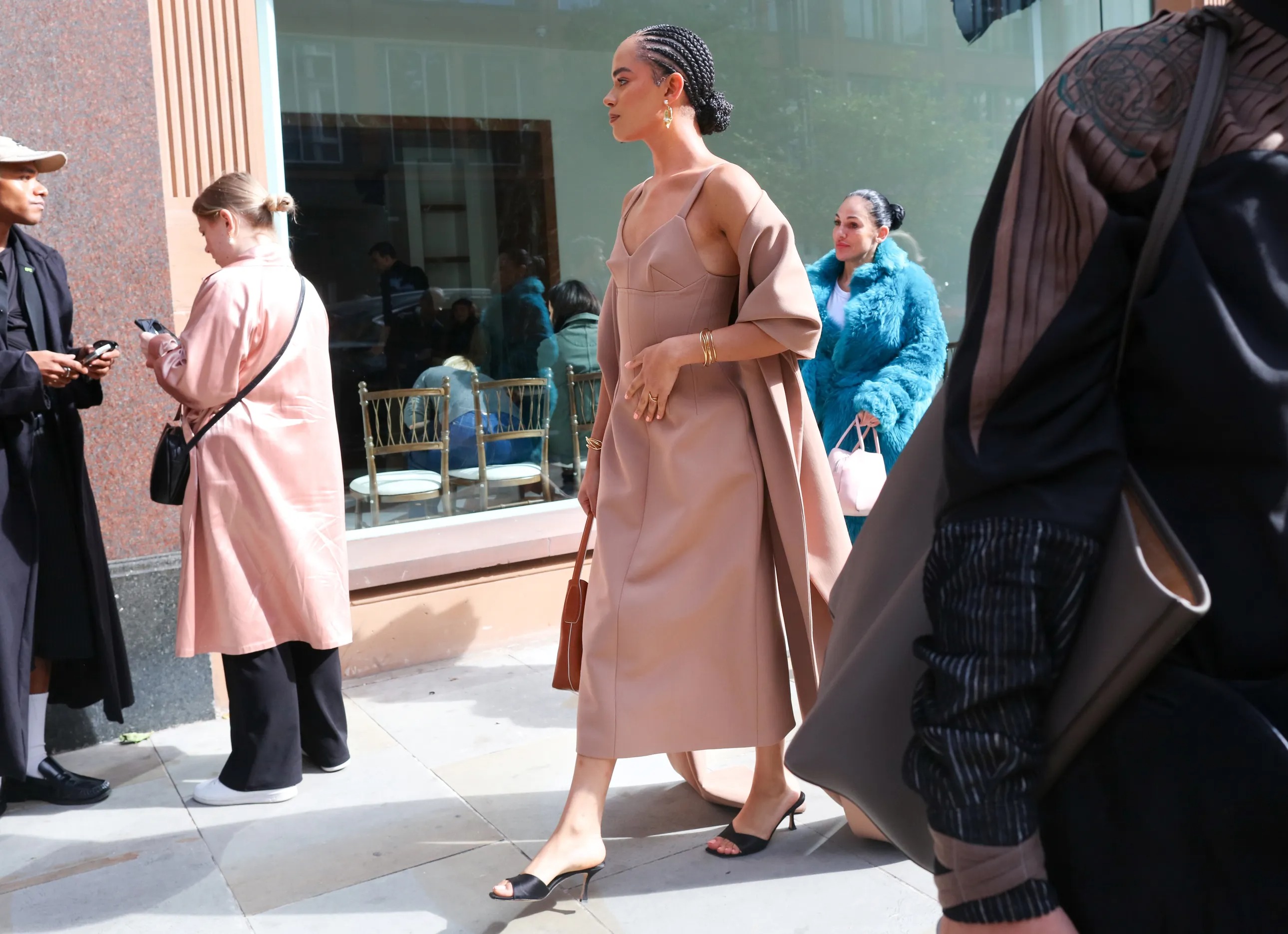 Лондоны загварын долоо хоногийн шилдэг street style төрхүүд (фото 34)