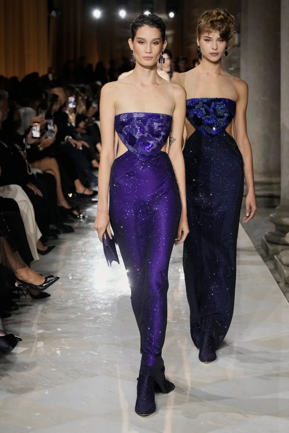 Gucci загвар болгондоо нэр өгөв, сүүлчийн Giorgio Armani, DIOR биш Dior (фото 13)