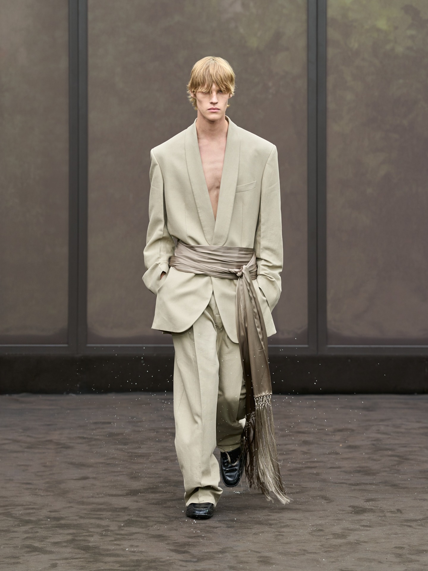 Gucci загвар болгондоо нэр өгөв, сүүлчийн Giorgio Armani, DIOR биш Dior (фото 32)