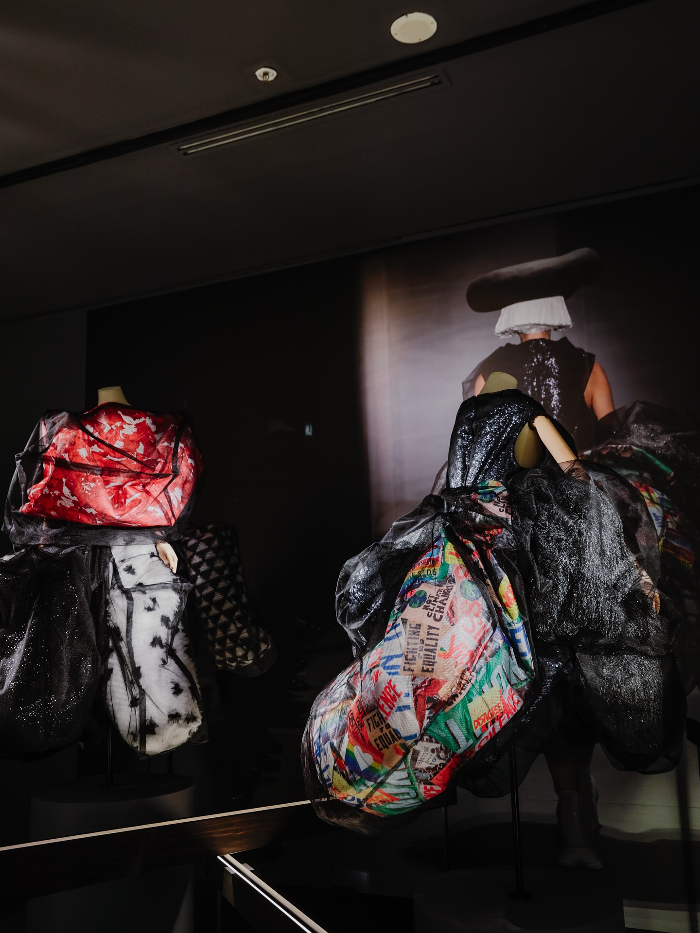 Мельбурн дахь Викториягийн Үндэсний Галерейд Westwood | Kawakubo үзэсгэлэн дэлгэгдлээ (фото 13)