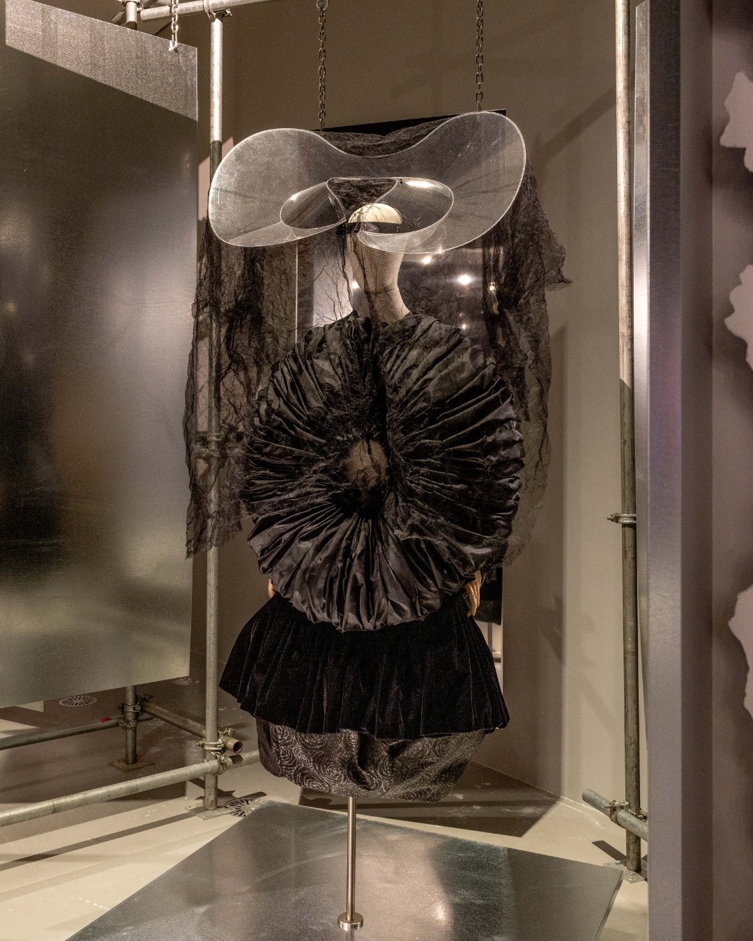 Мельбурн дахь Викториягийн Үндэсний Галерейд Westwood | Kawakubo үзэсгэлэн дэлгэгдлээ (фото 17)