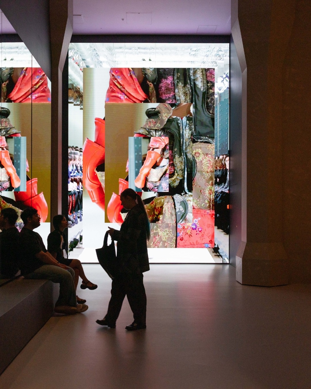 Мельбурн дахь Викториягийн Үндэсний Галерейд Westwood | Kawakubo үзэсгэлэн дэлгэгдлээ (фото 16)