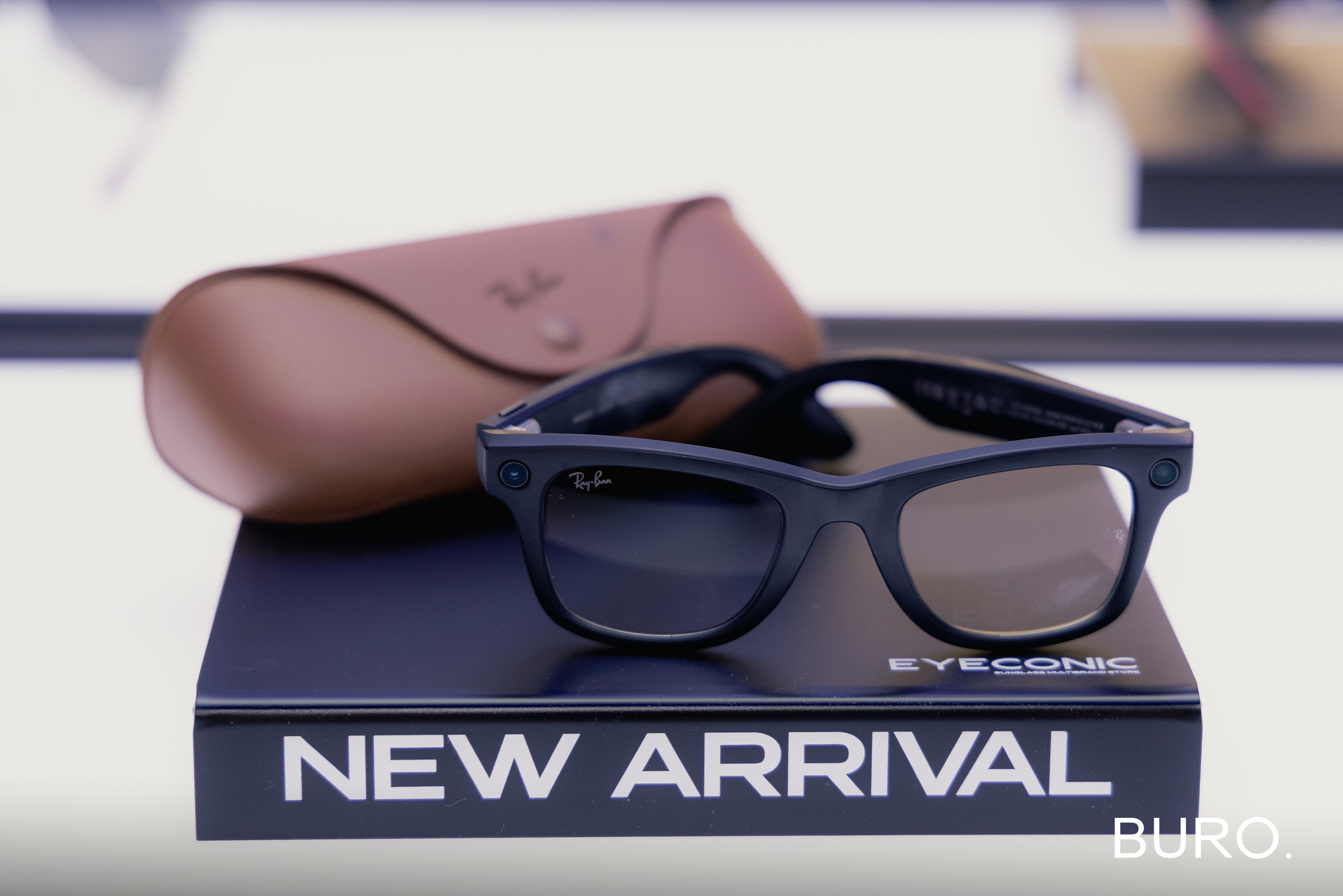 Oakley, Ray-Ban, Versace, Vogue Eyewear зэрэг нарны шилний брэндүүд Монголд (фото 12)