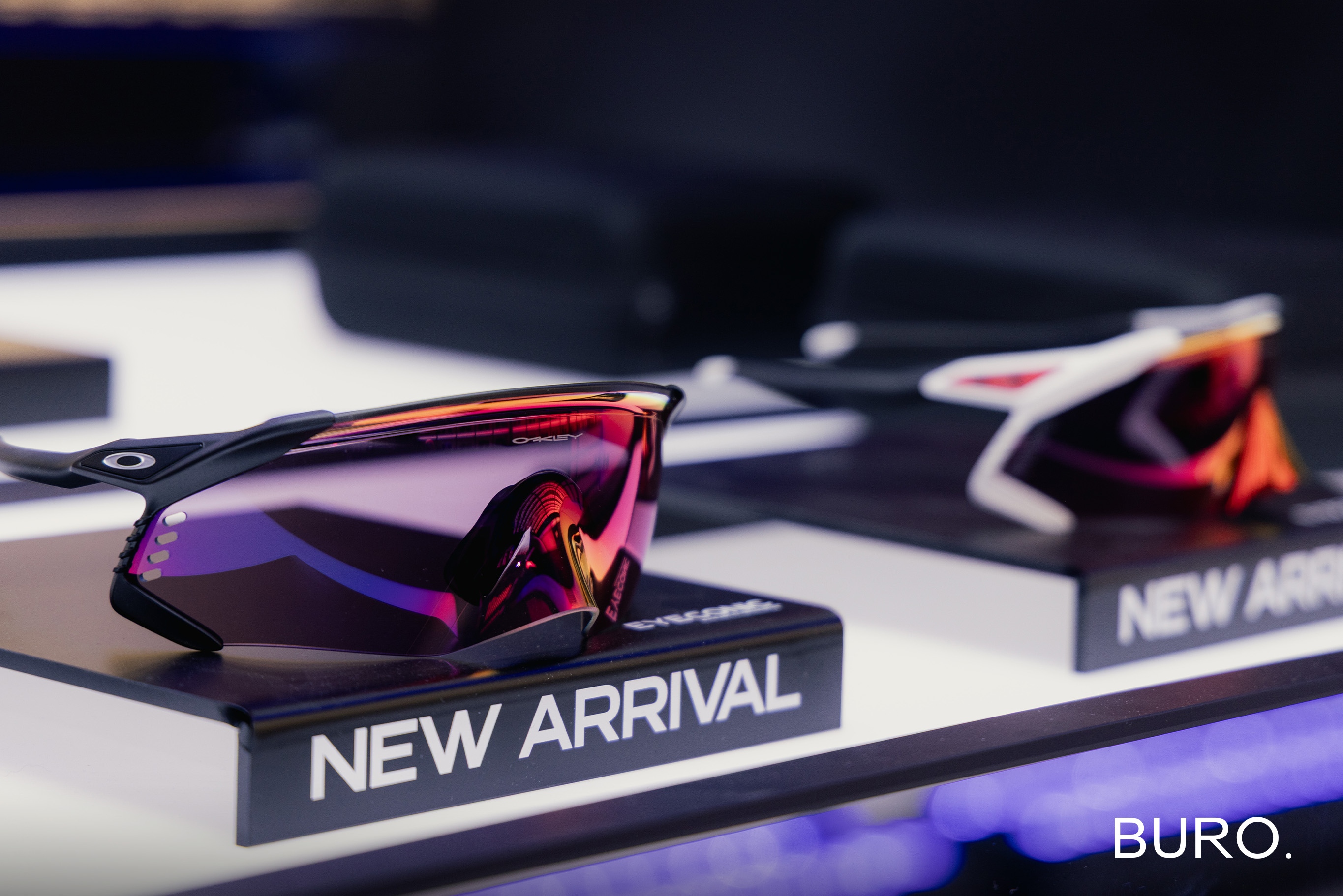 Oakley, Ray-Ban, Versace, Vogue Eyewear зэрэг нарны шилний брэндүүд Монголд (фото 9)