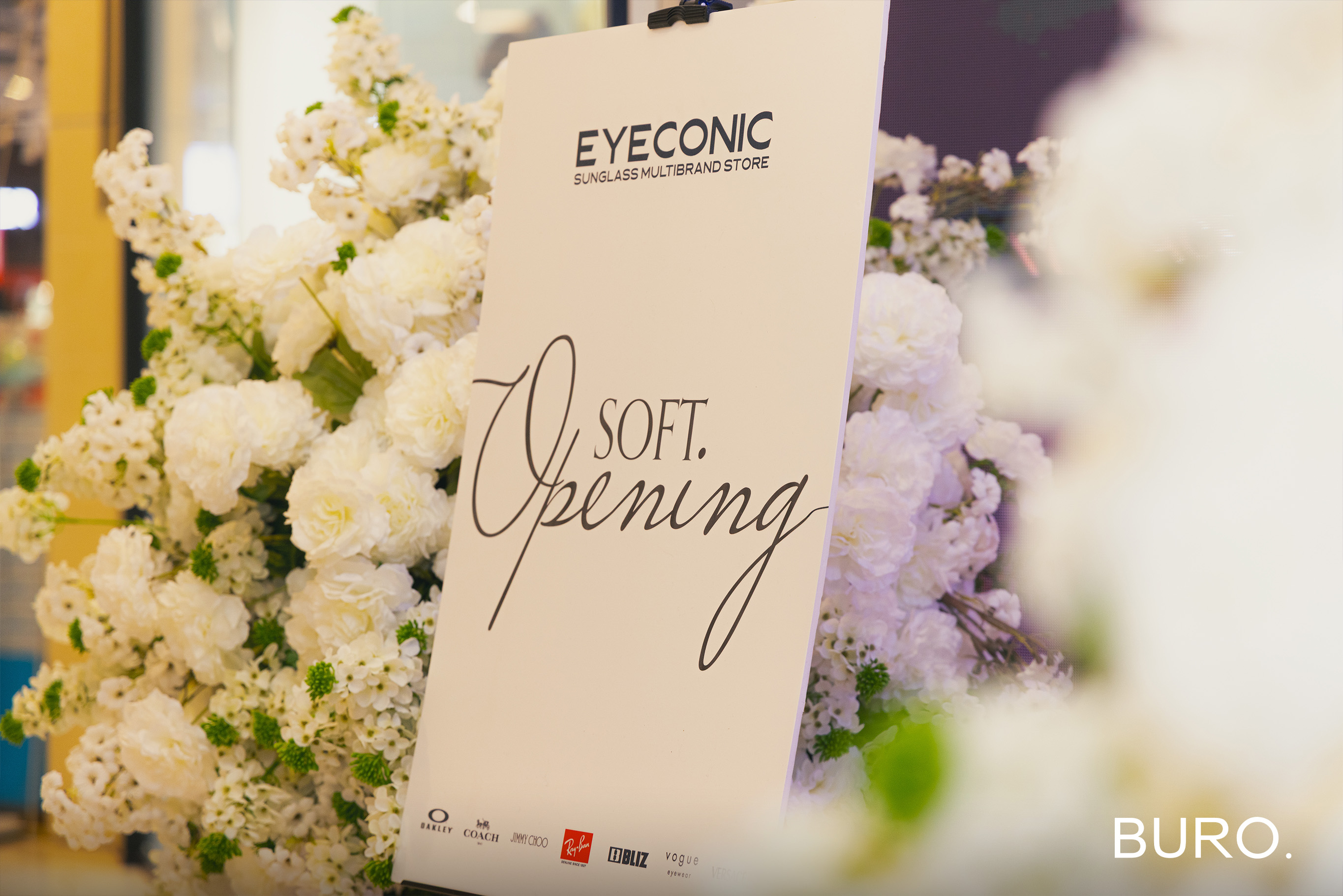 Oakley, Ray-Ban, Versace, Vogue Eyewear зэрэг нарны шилний брэндүүд Монголд (фото 2)