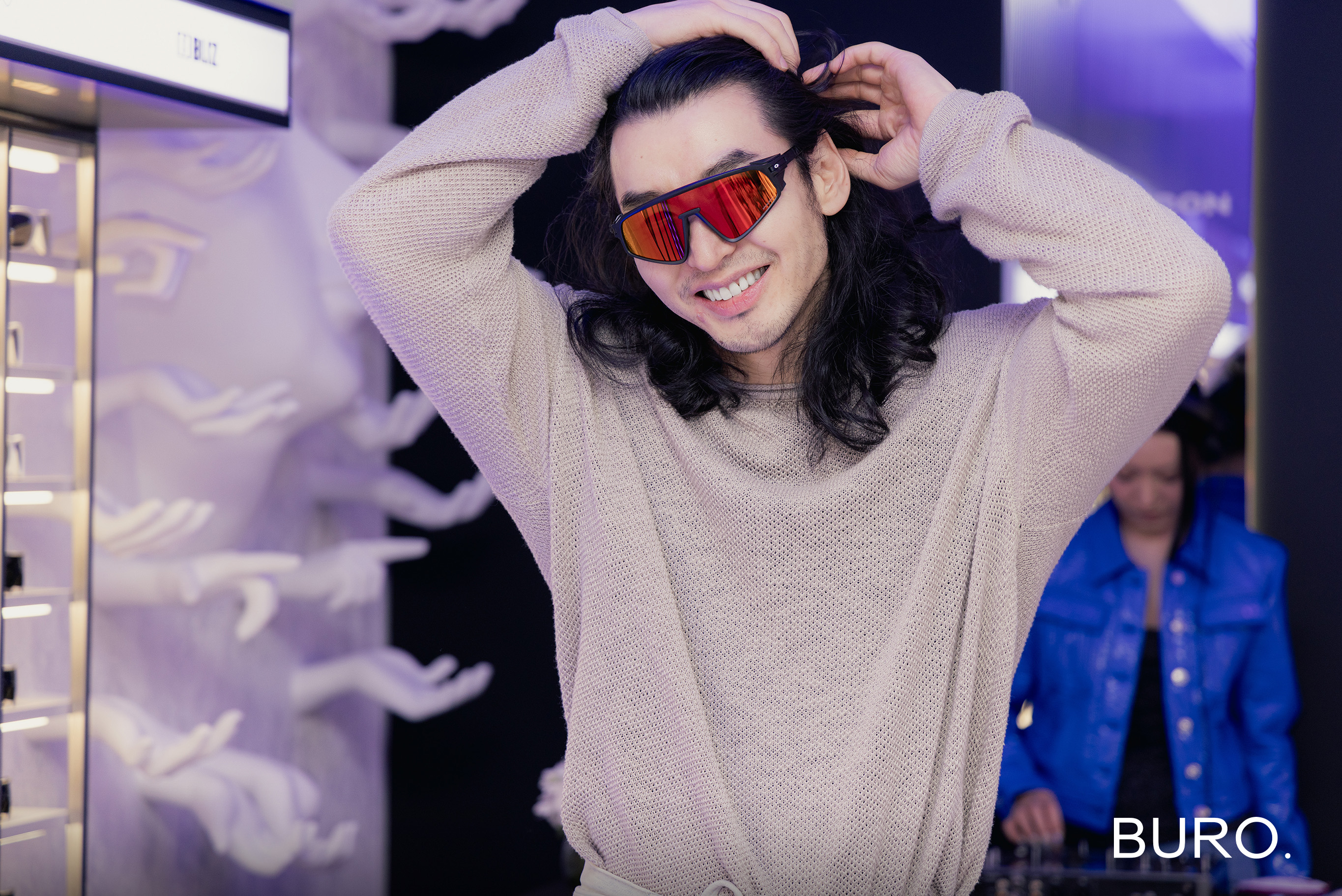 Oakley, Ray-Ban, Versace, Vogue Eyewear зэрэг нарны шилний брэндүүд Монголд (фото 29)