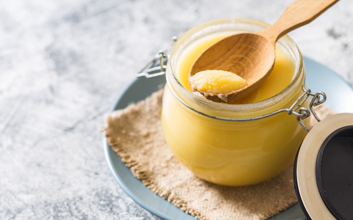 Өглөө болгон шар тос залгих нь эрүүл мэндэд тустай юу? (фото 1)