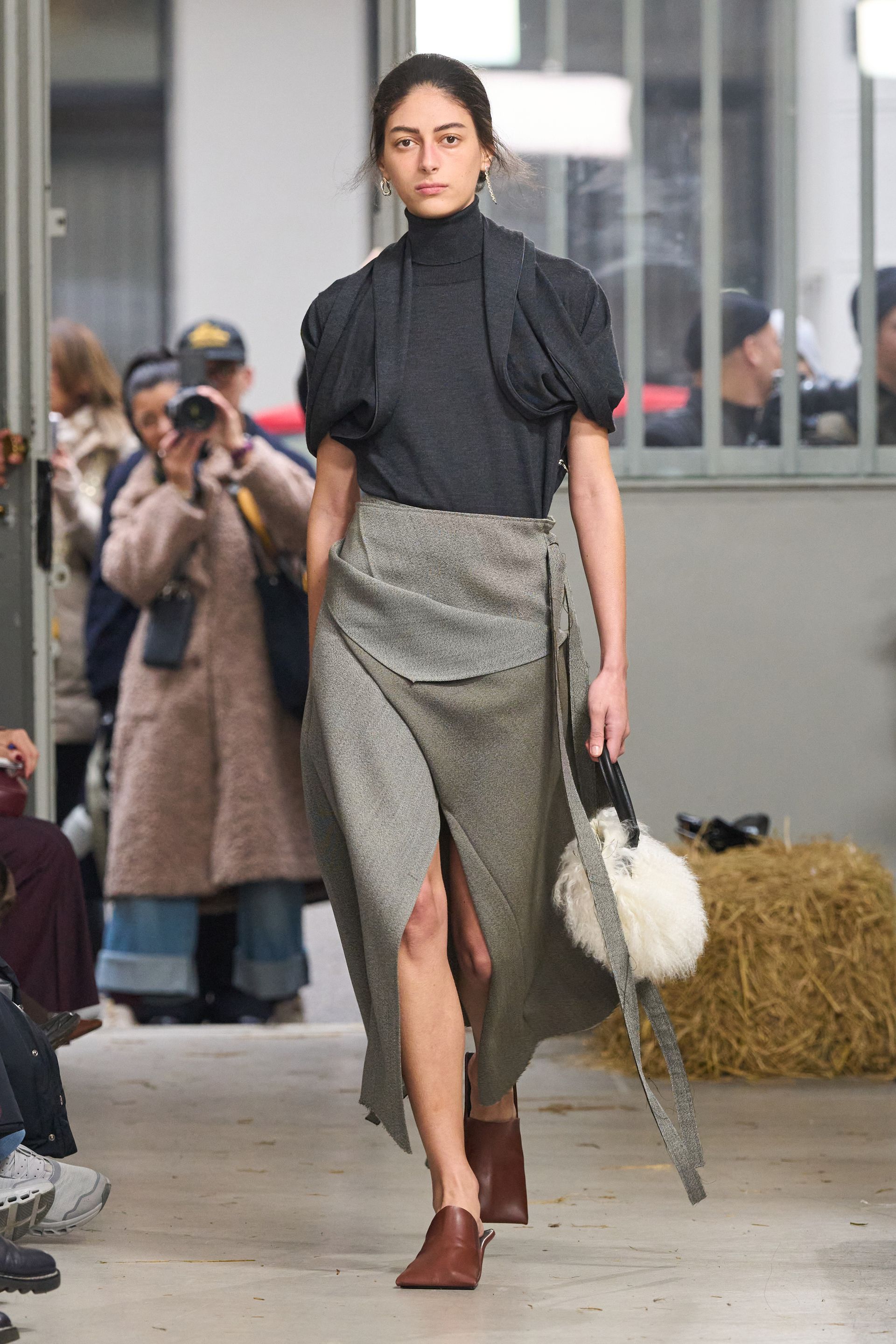 Миланы ирэх өвлийн эрэгтэй загварын долоо хоногийн тойм (фото 8)