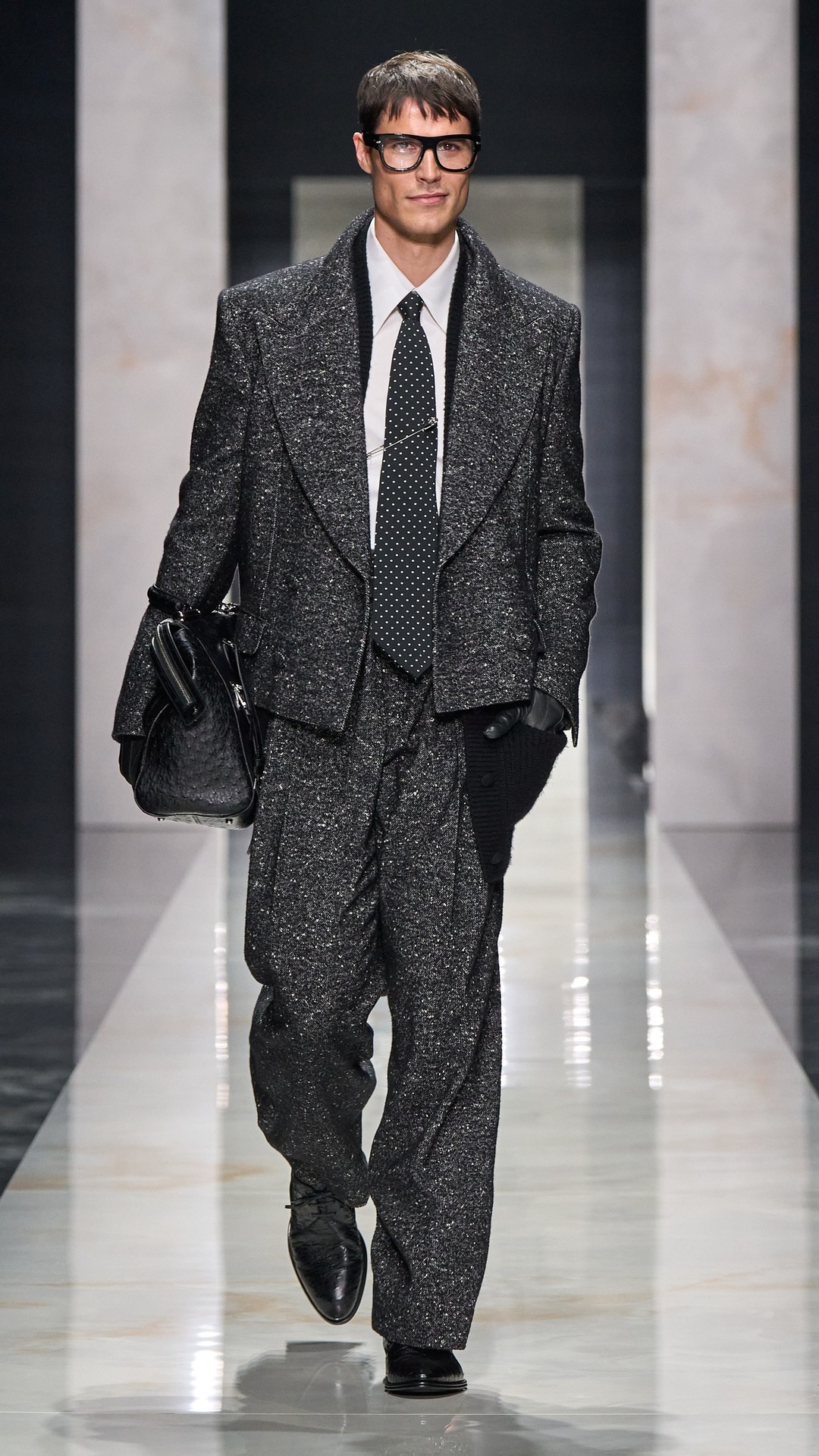 Миланы ирэх өвлийн эрэгтэй загварын долоо хоногийн тойм (фото 26)