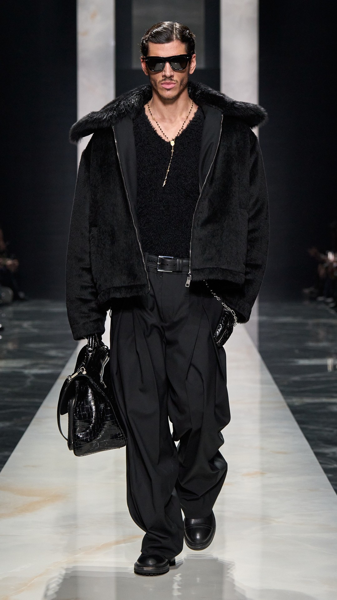 Миланы ирэх өвлийн эрэгтэй загварын долоо хоногийн тойм (фото 28)