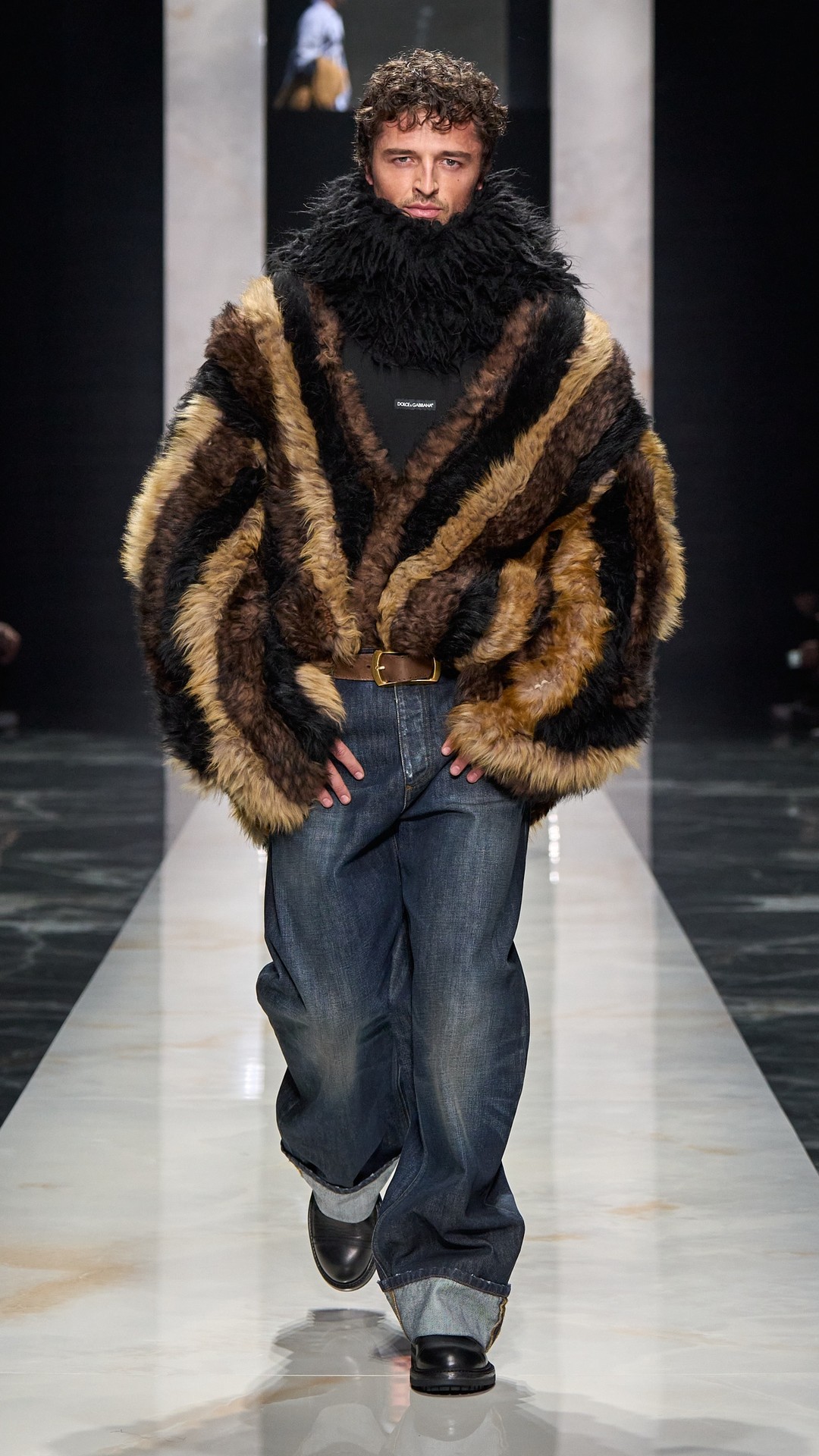 Миланы ирэх өвлийн эрэгтэй загварын долоо хоногийн тойм (фото 39)