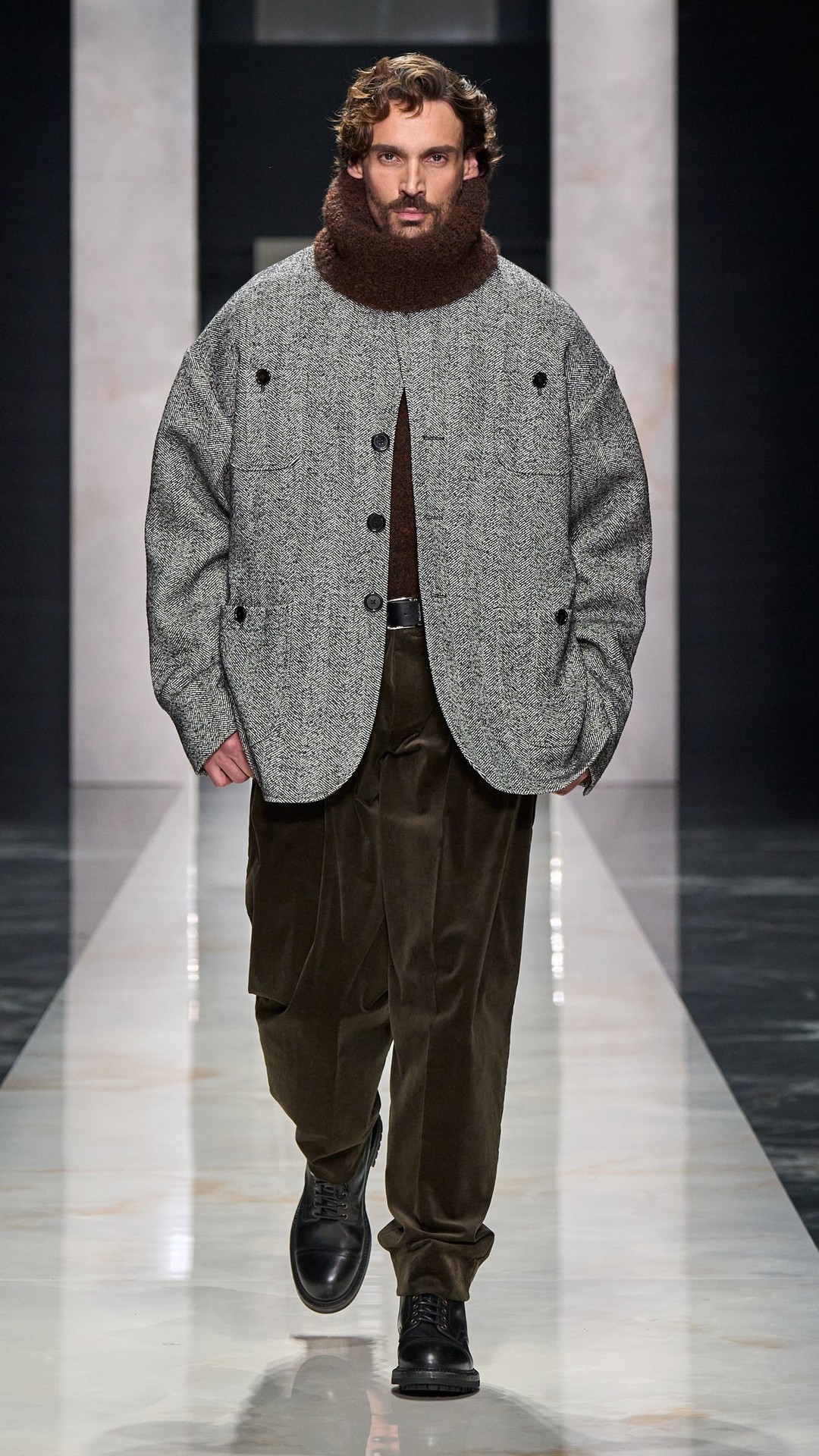 Миланы ирэх өвлийн эрэгтэй загварын долоо хоногийн тойм (фото 38)