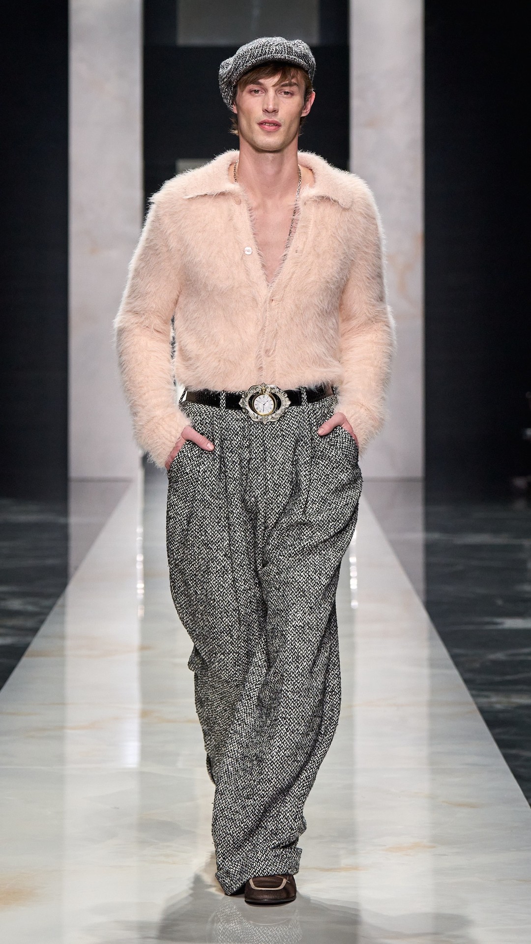 Миланы ирэх өвлийн эрэгтэй загварын долоо хоногийн тойм (фото 49)