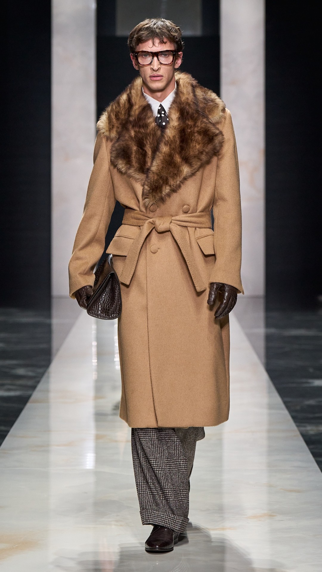 Миланы ирэх өвлийн эрэгтэй загварын долоо хоногийн тойм (фото 50)