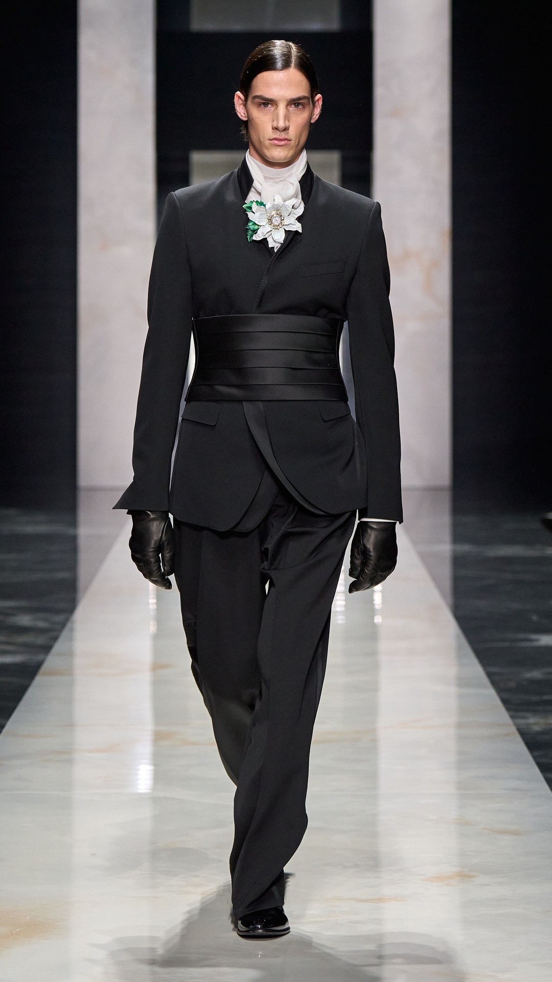 Миланы ирэх өвлийн эрэгтэй загварын долоо хоногийн тойм (фото 95)