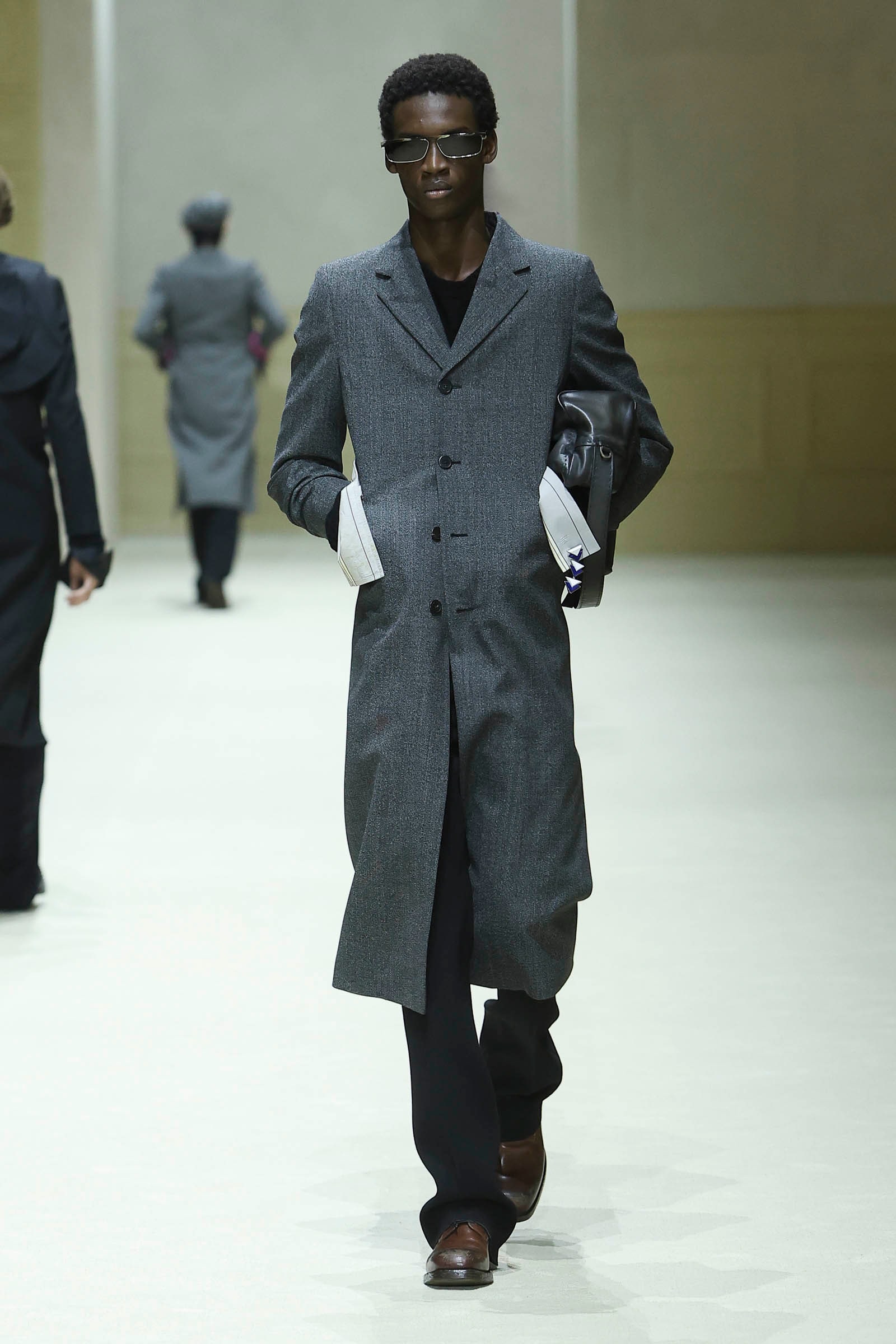 Миланы ирэх өвлийн эрэгтэй загварын долоо хоногийн тойм (фото 124)