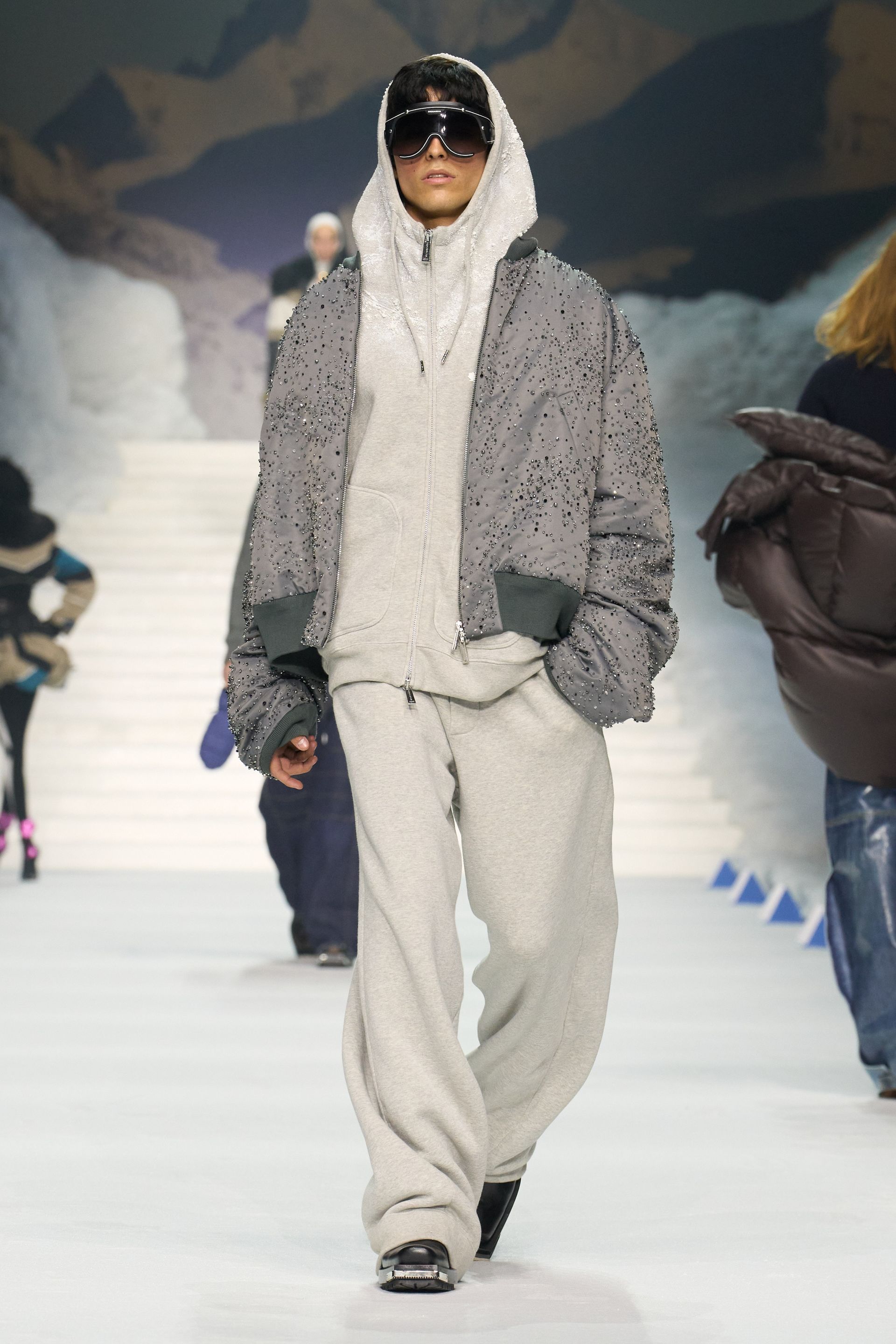 Миланы ирэх өвлийн эрэгтэй загварын долоо хоногийн тойм (фото 153)