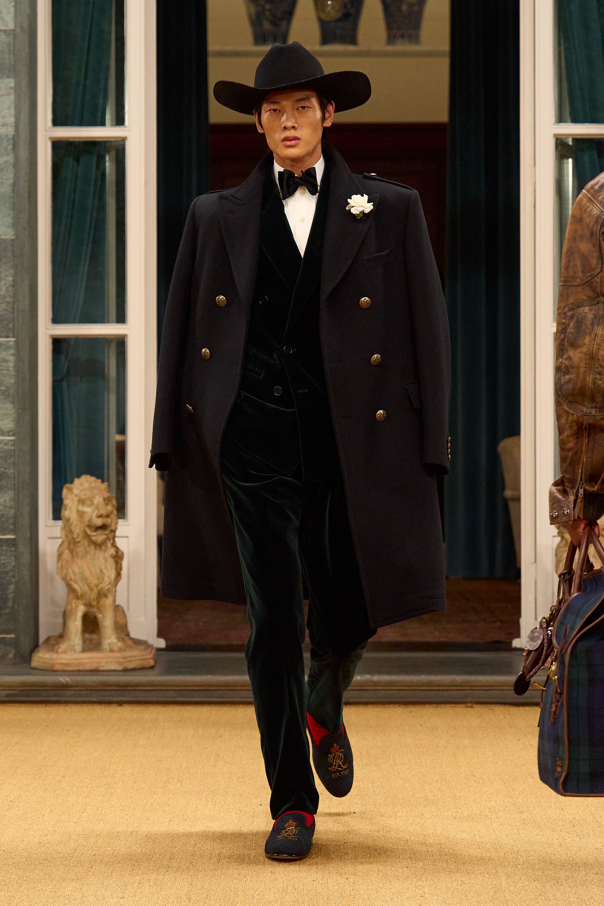 Миланы ирэх өвлийн эрэгтэй загварын долоо хоногийн тойм (фото 208)