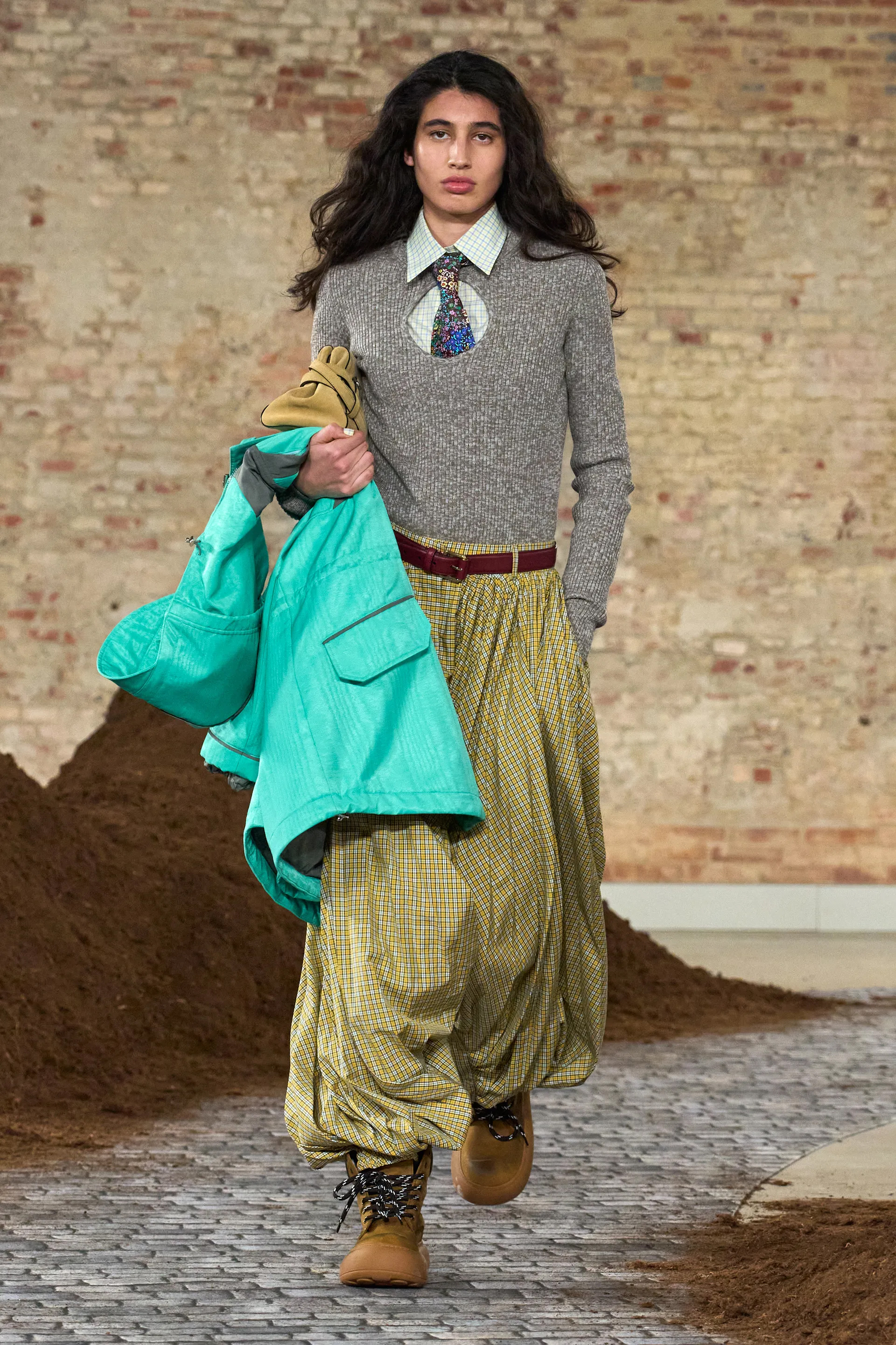 Ирэх намар-өвлийн загваруудтай танилцахуй (фото 20)