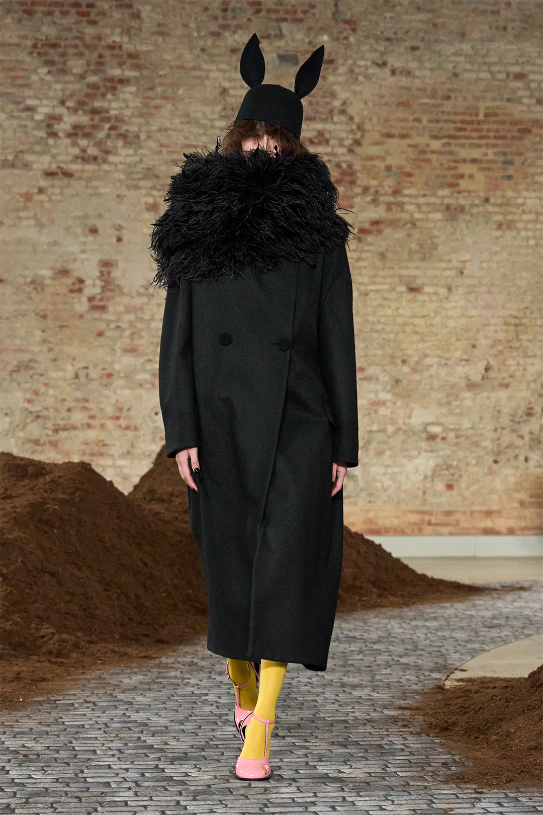 Ирэх намар-өвлийн загваруудтай танилцахуй (фото 25)