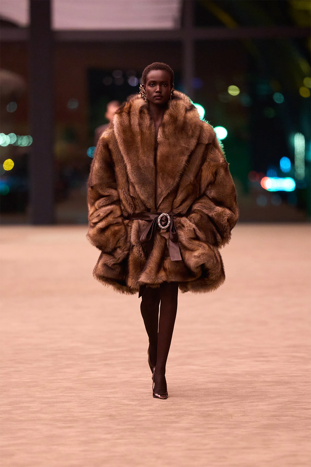 Ирэх намар-өвлийн загваруудтай танилцахуй (фото 30)