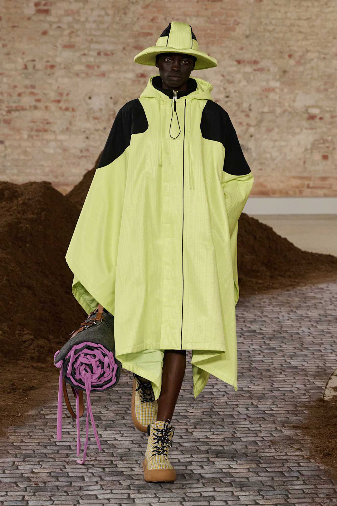 Ирэх намар-өвлийн загваруудтай танилцахуй (фото 35)