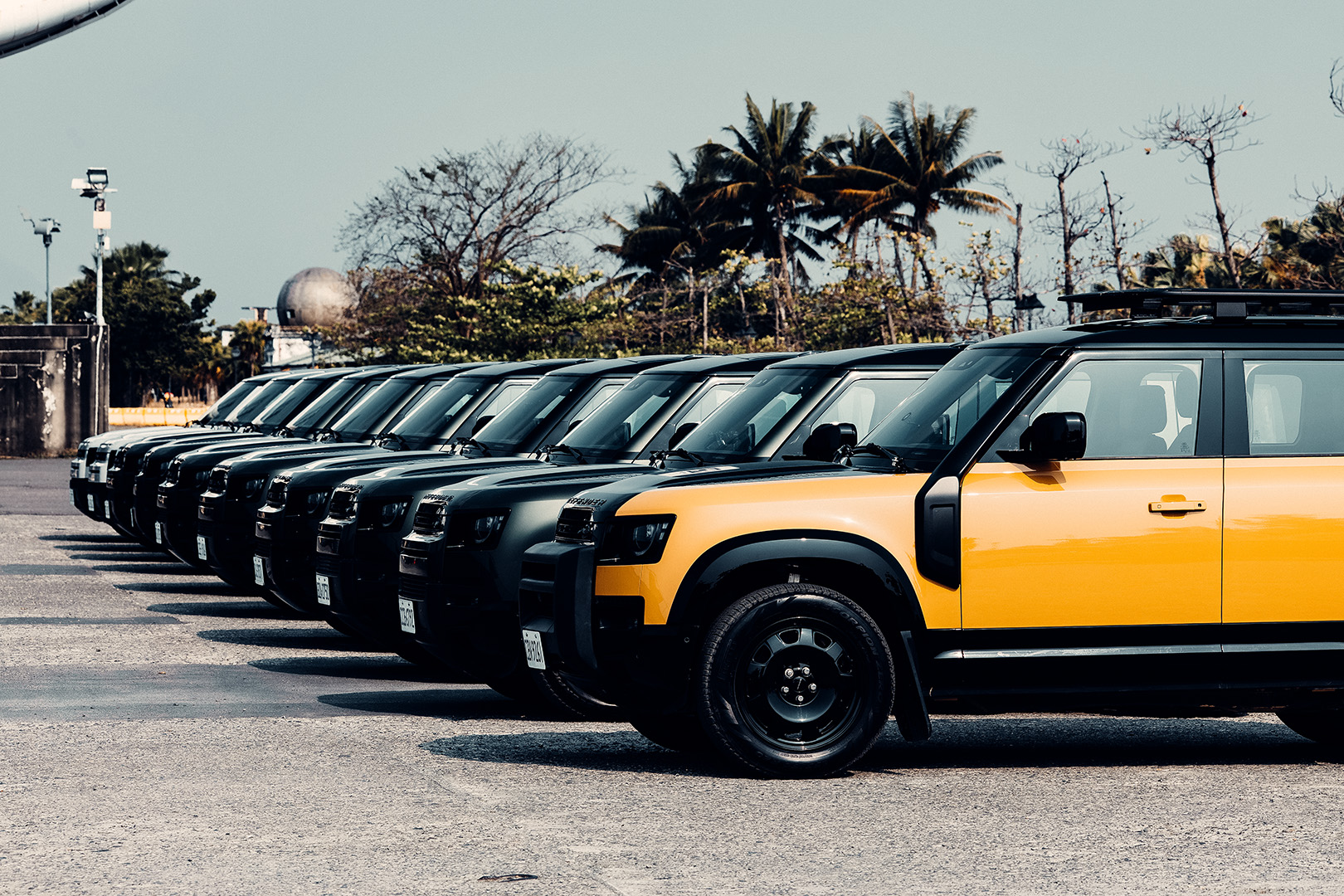 Jaguar Land Rover компанийн шинэчлэгдсэн DEFENDER загвар танилцуулагдлаа (фото 24)