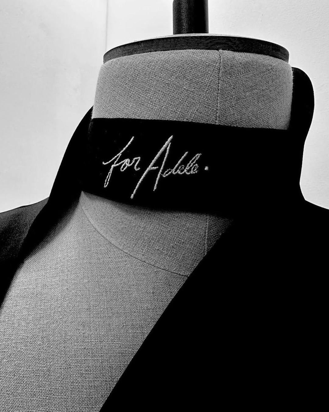 Сурреалист үлгэрийн баатрууд тайзнаа амилсан нь (фото 5)