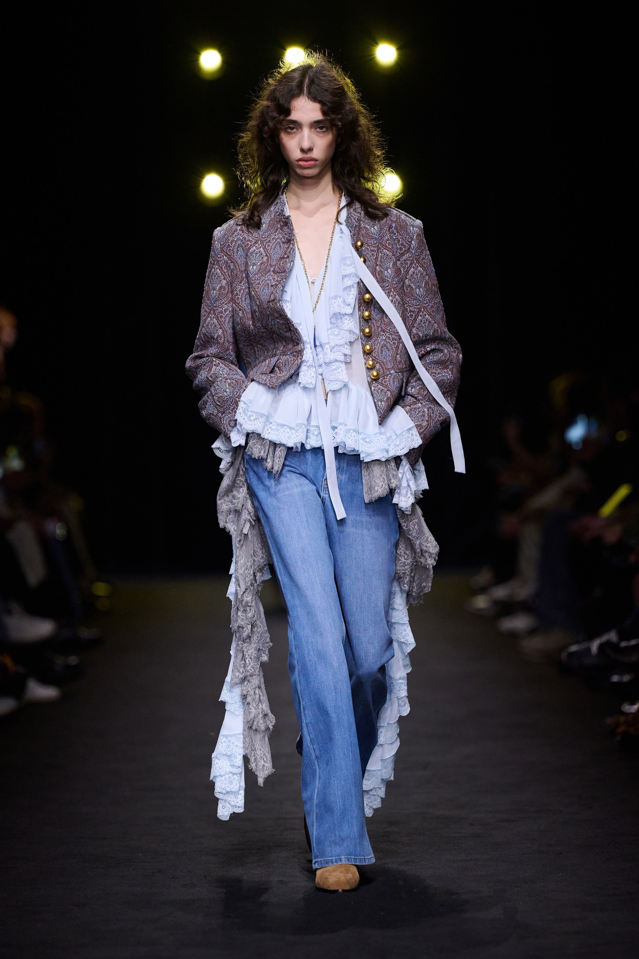 Шанхайн намар-өвлийн загварын долоо хоногийн онцлох трендүүд (фото 33)