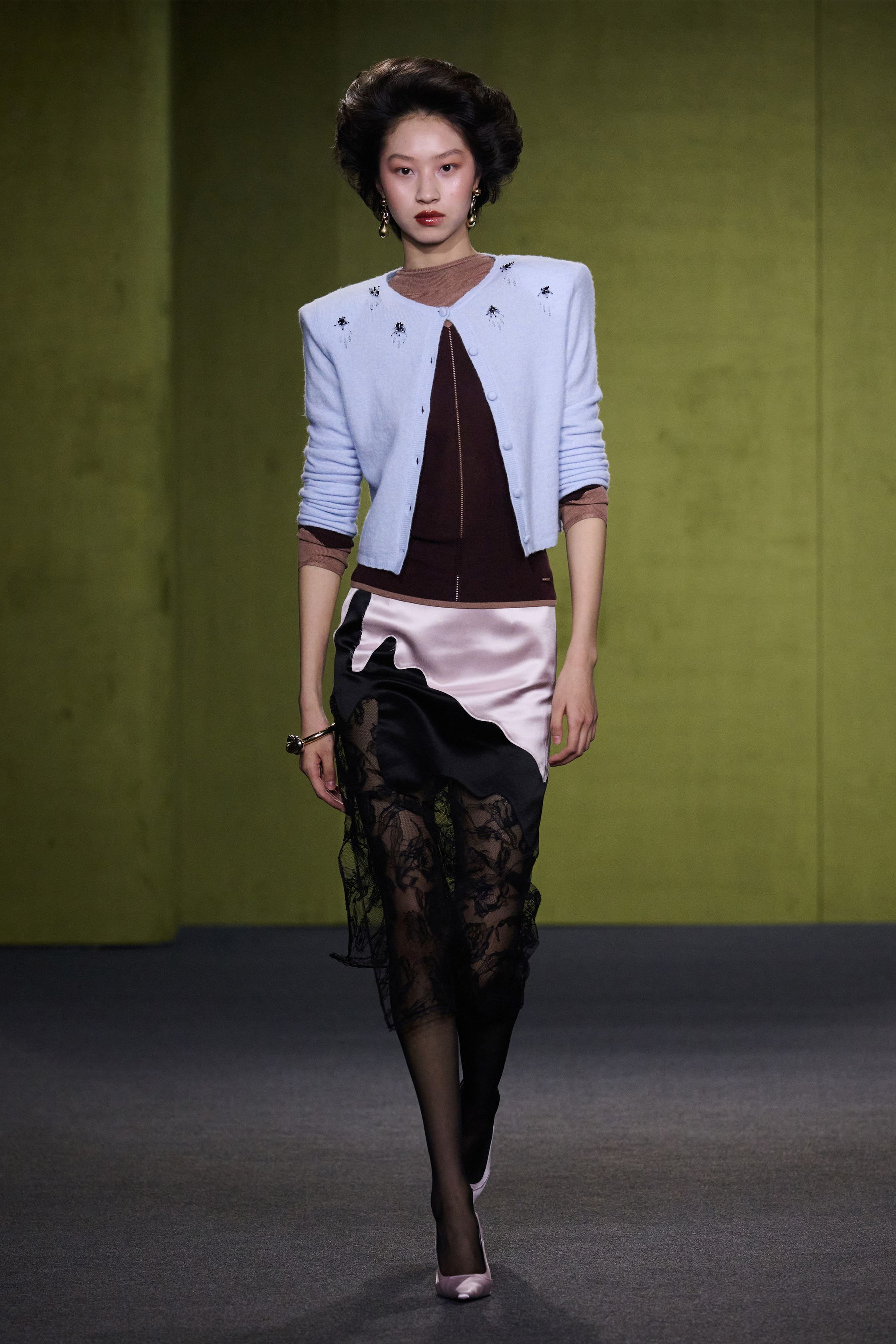 Шанхайн намар-өвлийн загварын долоо хоногийн онцлох трендүүд (фото 27)