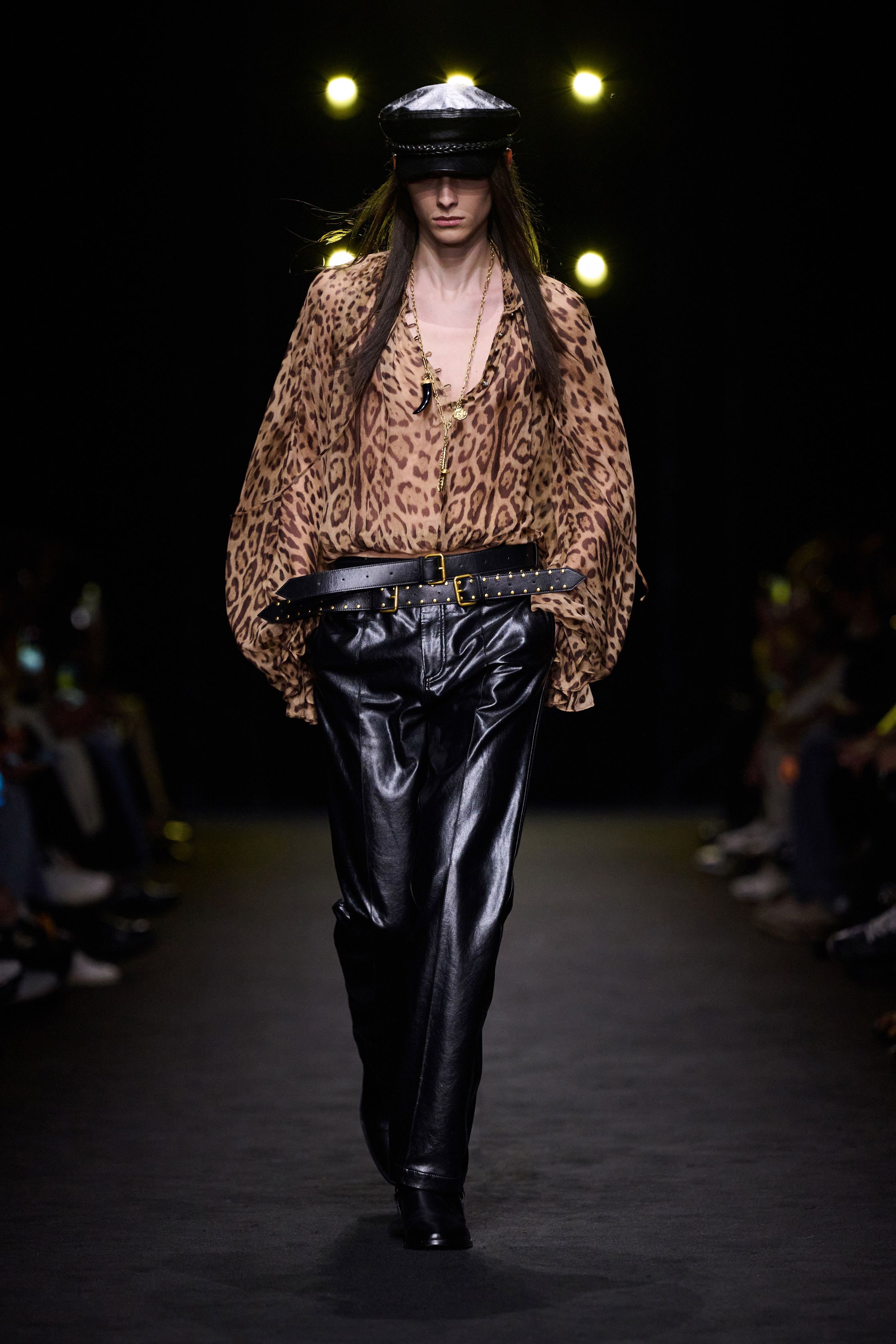 Шанхайн намар-өвлийн загварын долоо хоногийн онцлох трендүүд (фото 19)