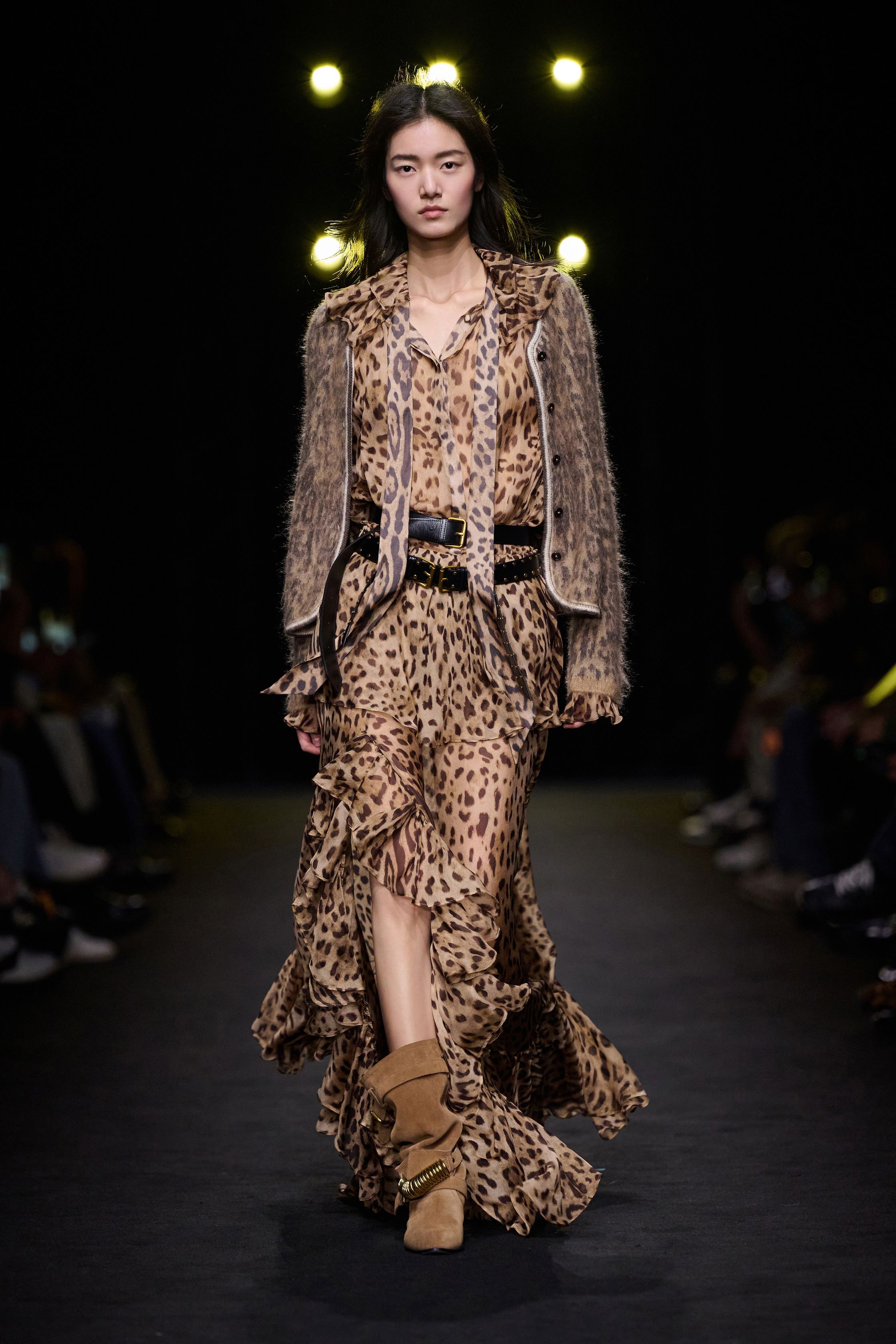 Шанхайн намар-өвлийн загварын долоо хоногийн онцлох трендүүд (фото 20)